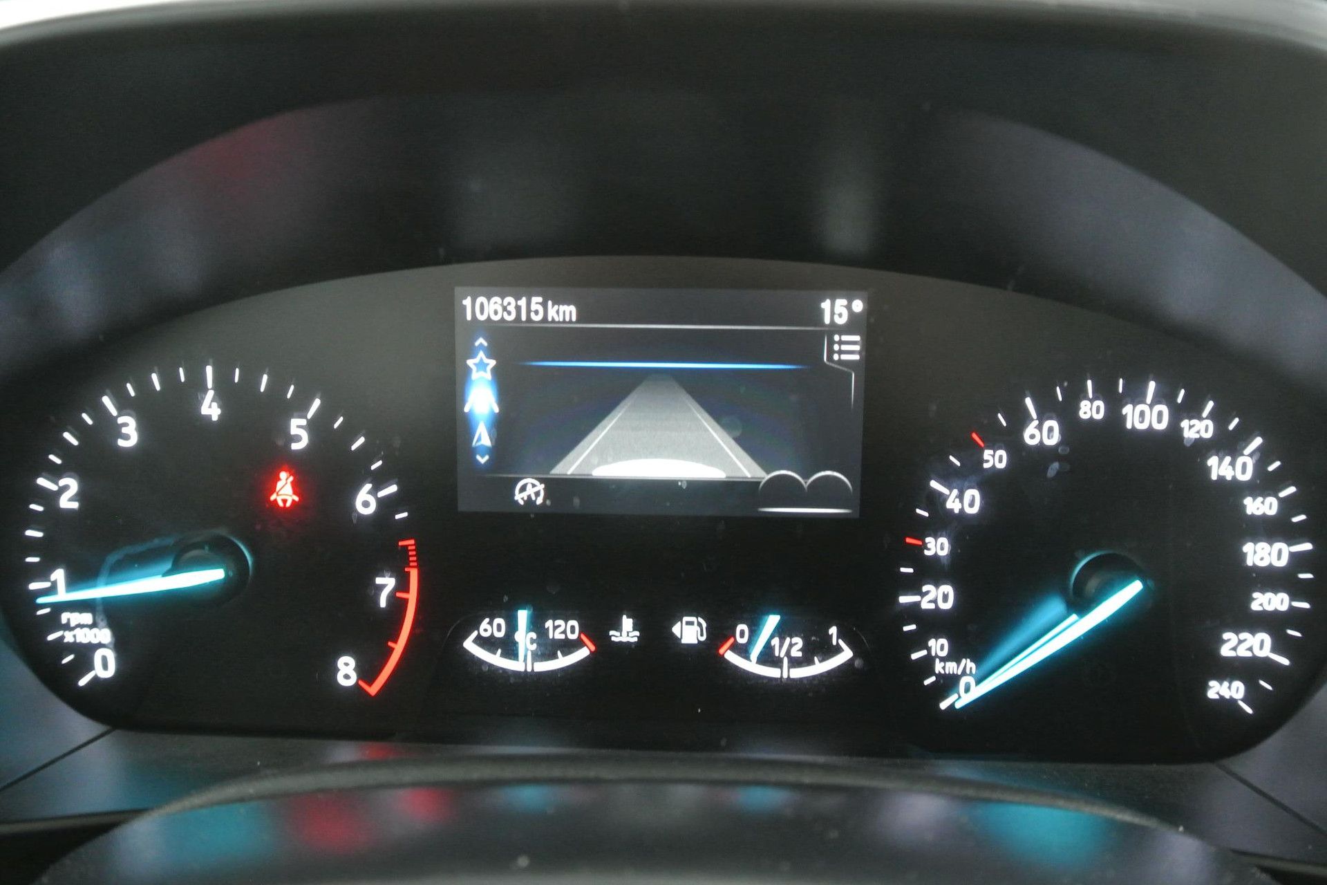 Ford Focus met kenteken L-661-GS – dashboard