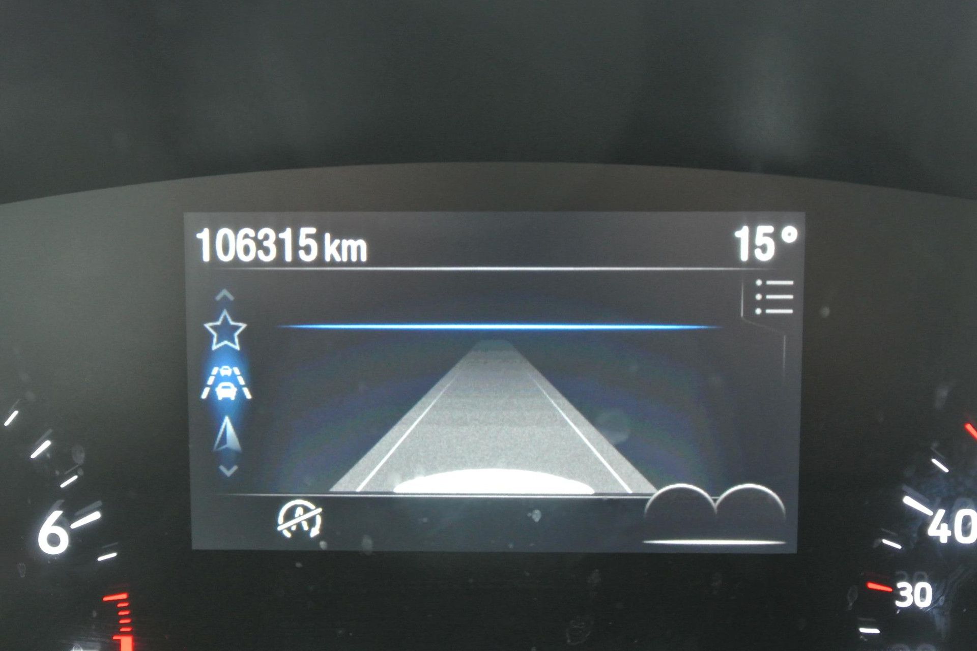 Ford Focus met kenteken L-661-GS – detailfoto