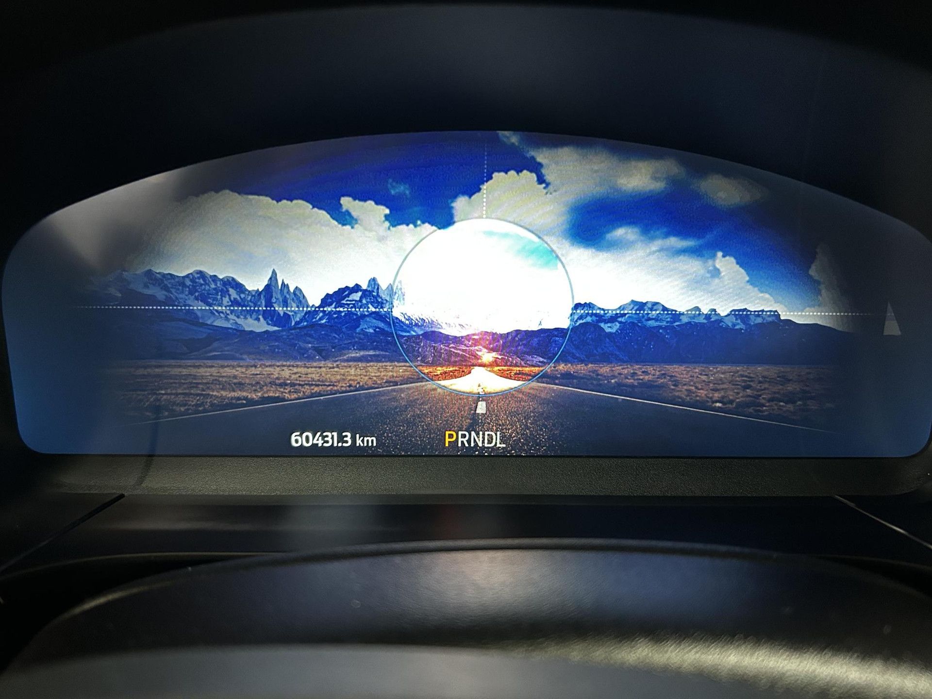 Ford Kuga met kenteken GJB-04-S – dashboard