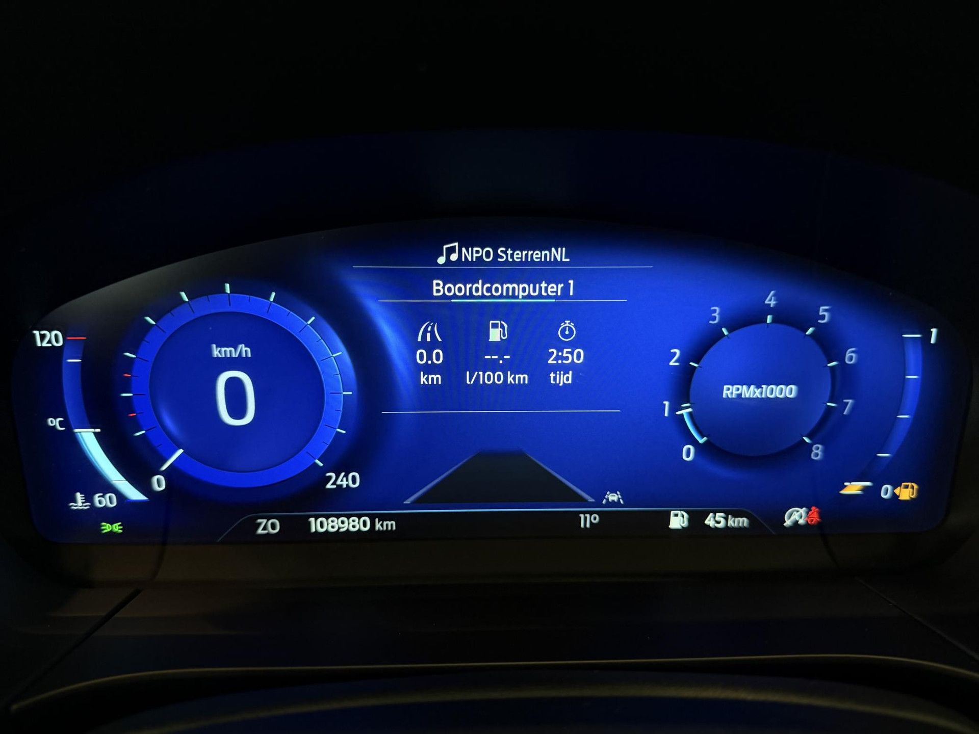 Ford Kuga met kenteken K-859-SH – dashboard