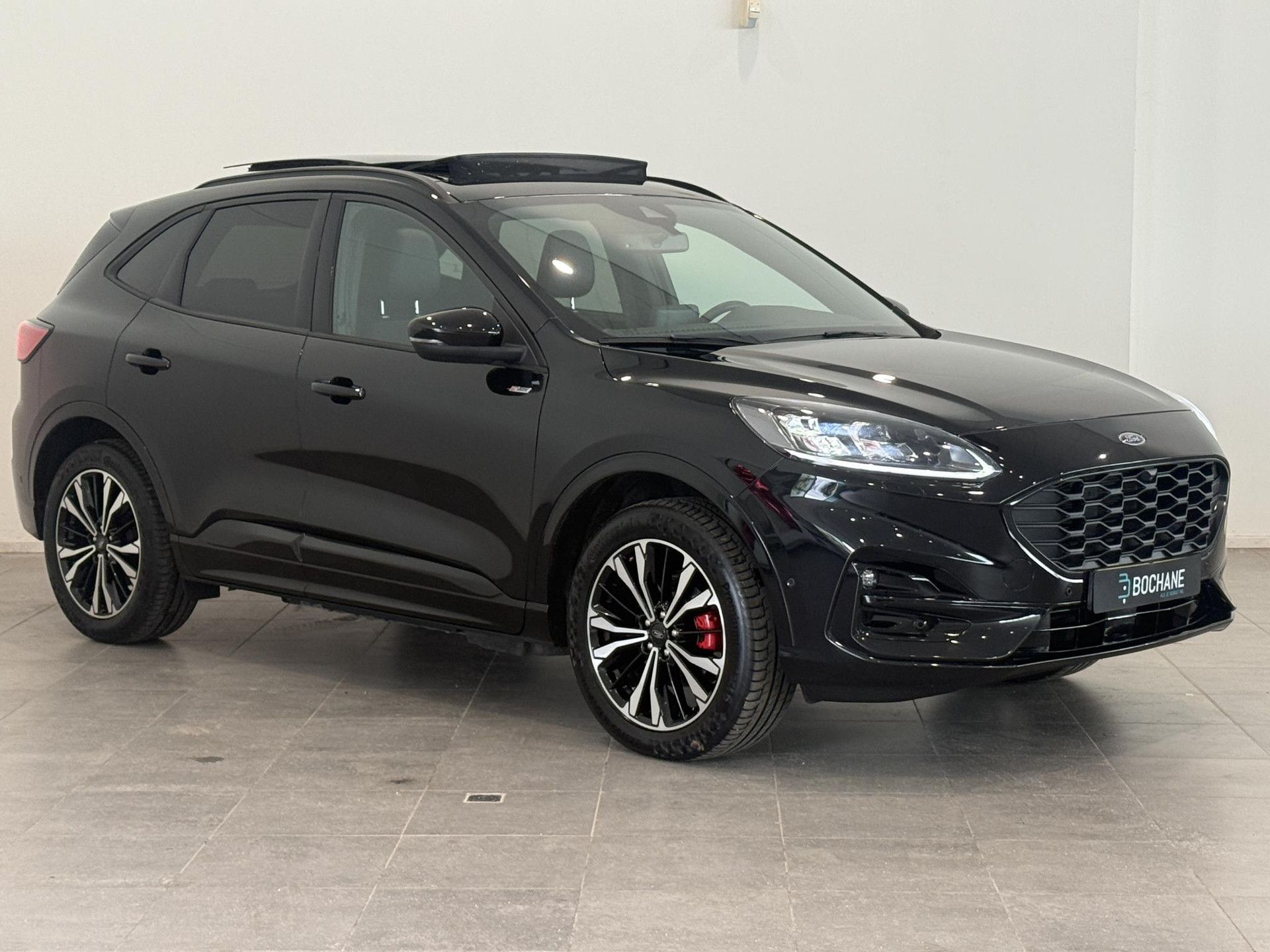 Ford Kuga met kenteken KJK-36-N – detailfoto
