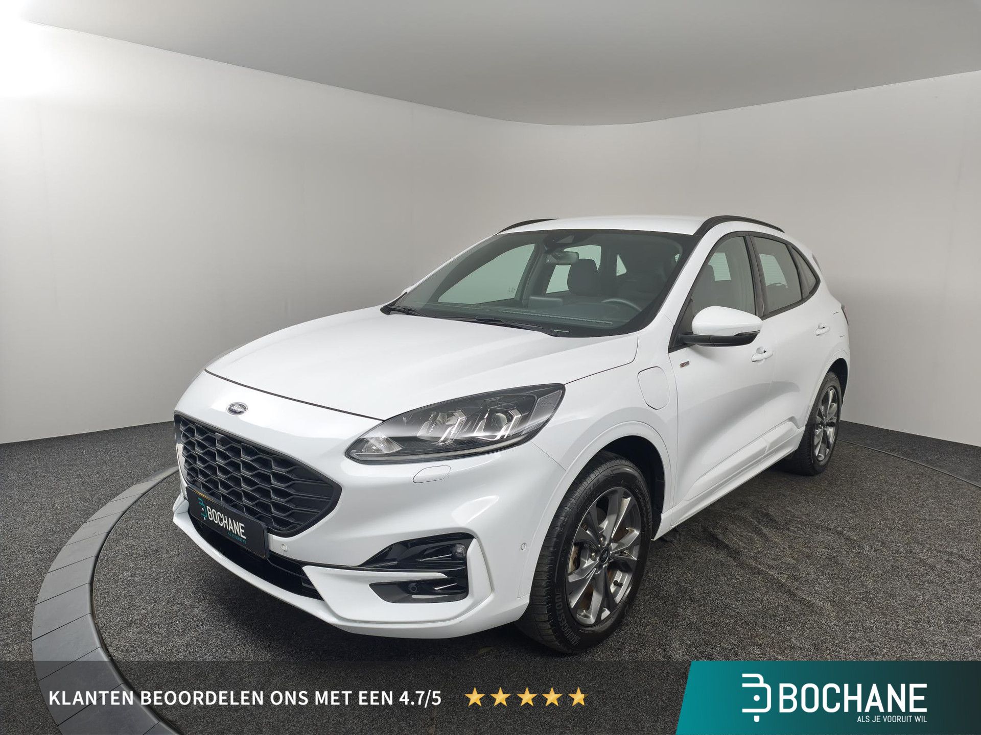 Ford Kuga met kenteken KLT-55-Z – vooraanzicht