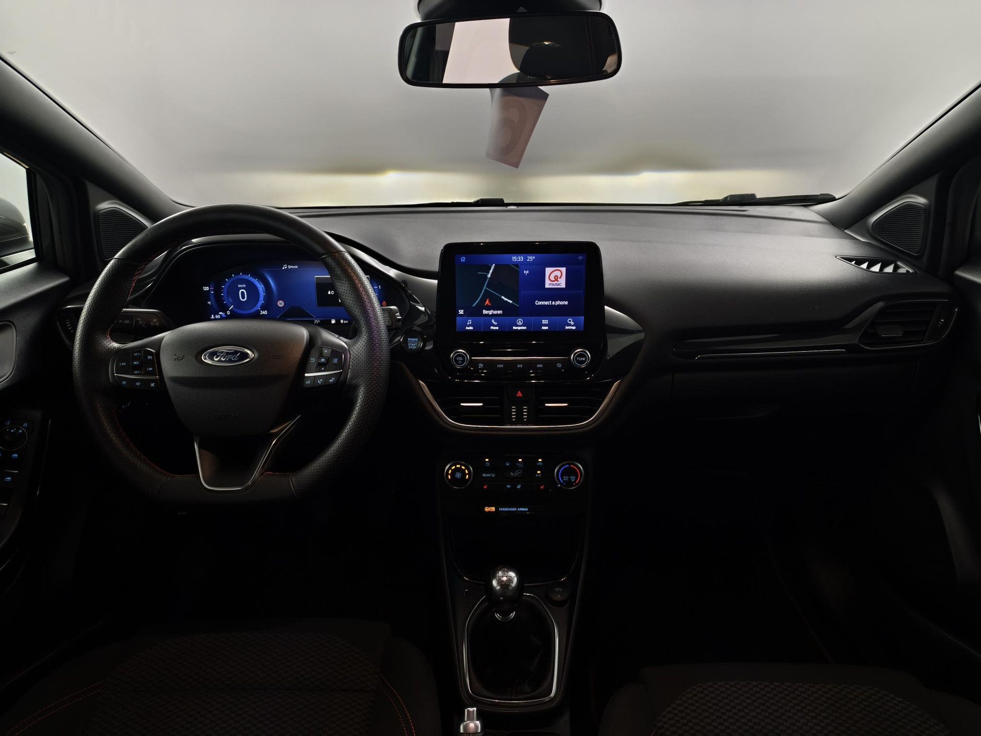 Ford Puma met kenteken KHG-75-T – interieur