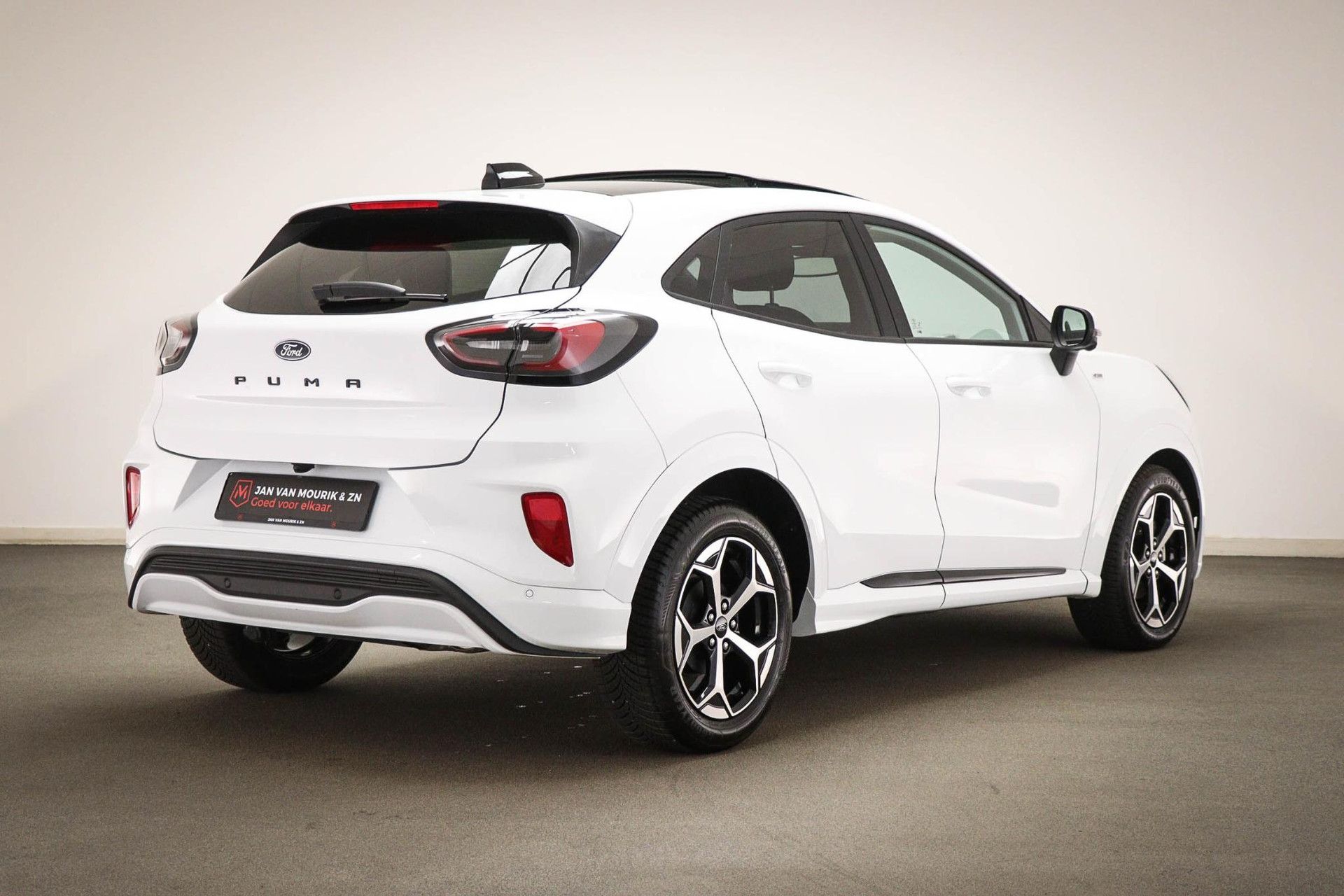 Ford Puma met kenteken KPZ-66-H – achteraanzicht