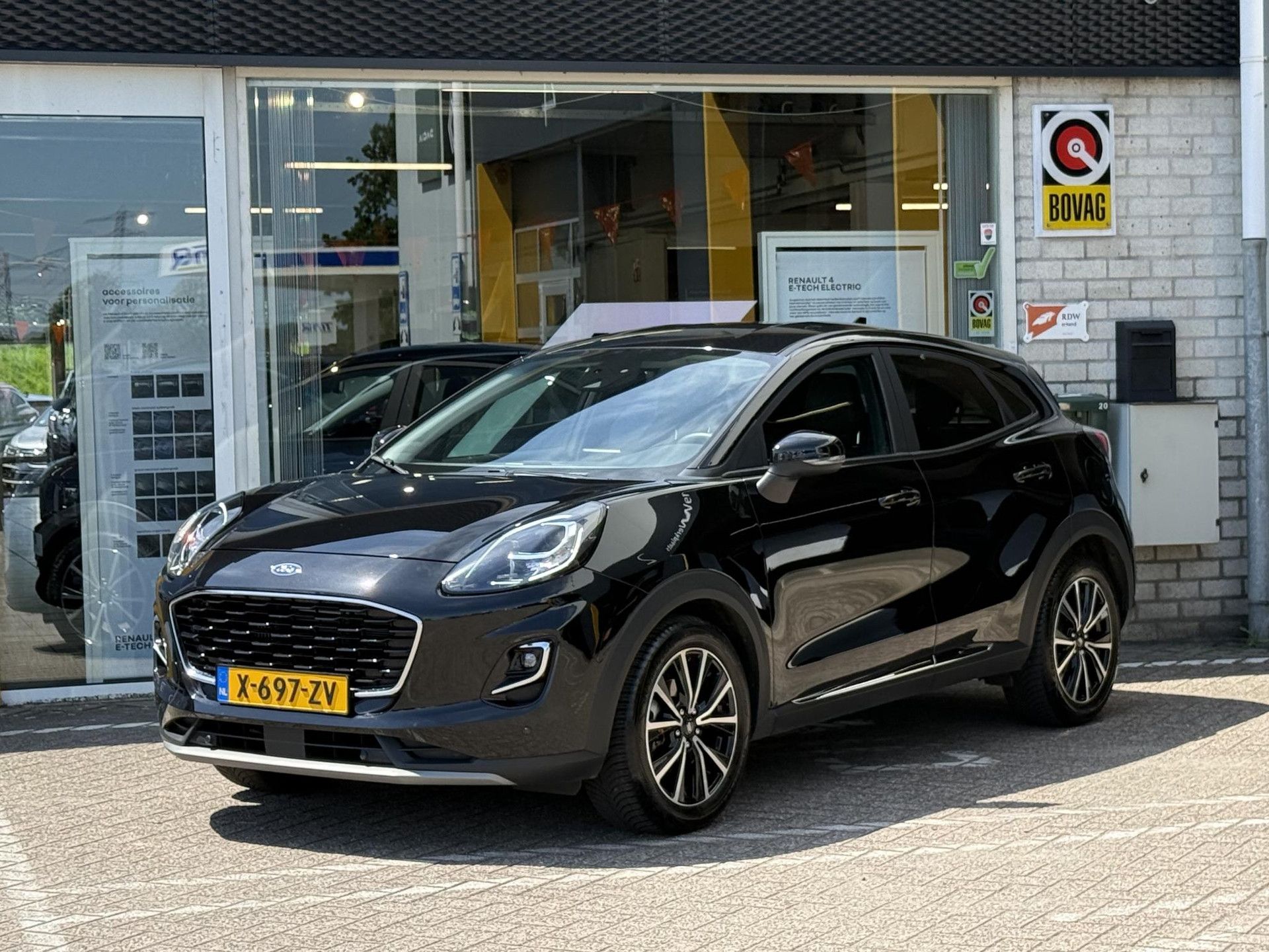 Ford Puma met kenteken X-697-ZV – detailfoto