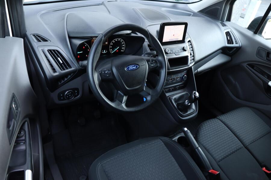 Ford Transit met kenteken VHZ-56-H – achteraanzicht