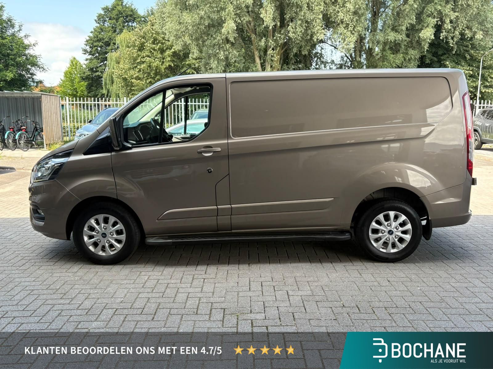 Ford TransitCustom met kenteken VPG-09-H – vooraanzicht