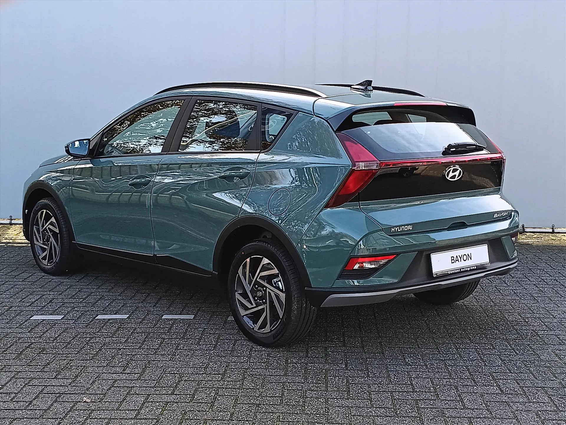 Hyundai Bayon met kenteken JPF-25-L – achteraanzicht