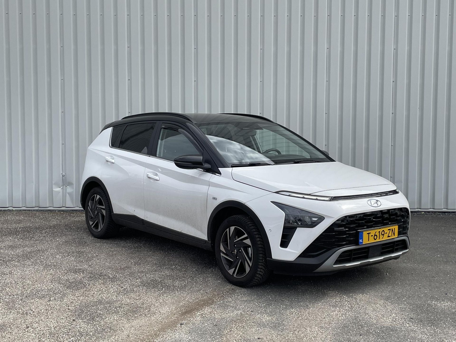 Hyundai Bayon met kenteken T-619-ZN – detailfoto