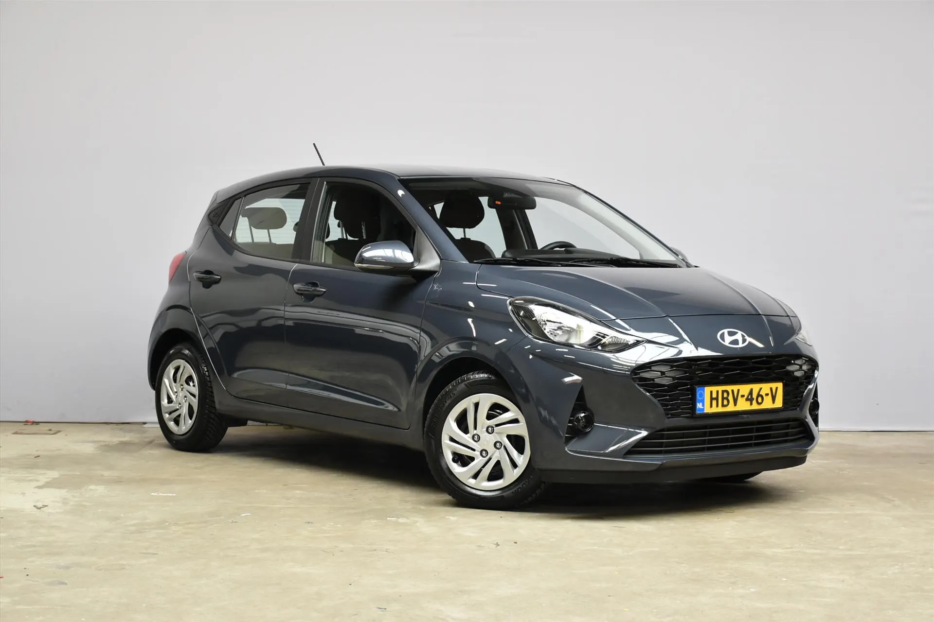 Hyundai i10 met kenteken HBV-46-V – interieur