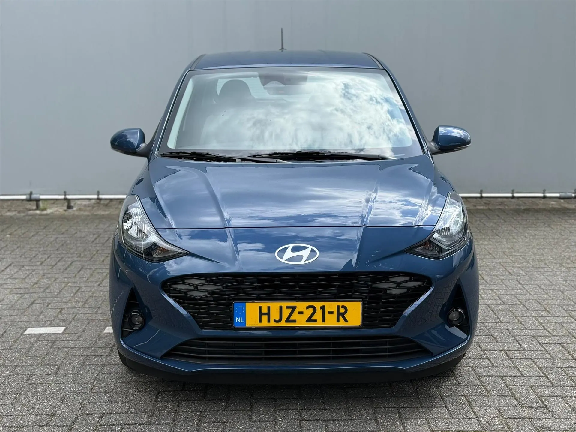 Hyundai i10 met kenteken HJZ-21-R – achteraanzicht