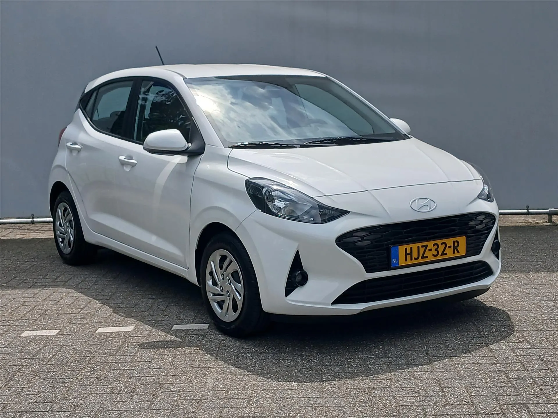 Hyundai i10 met kenteken HJZ-32-R – interieur