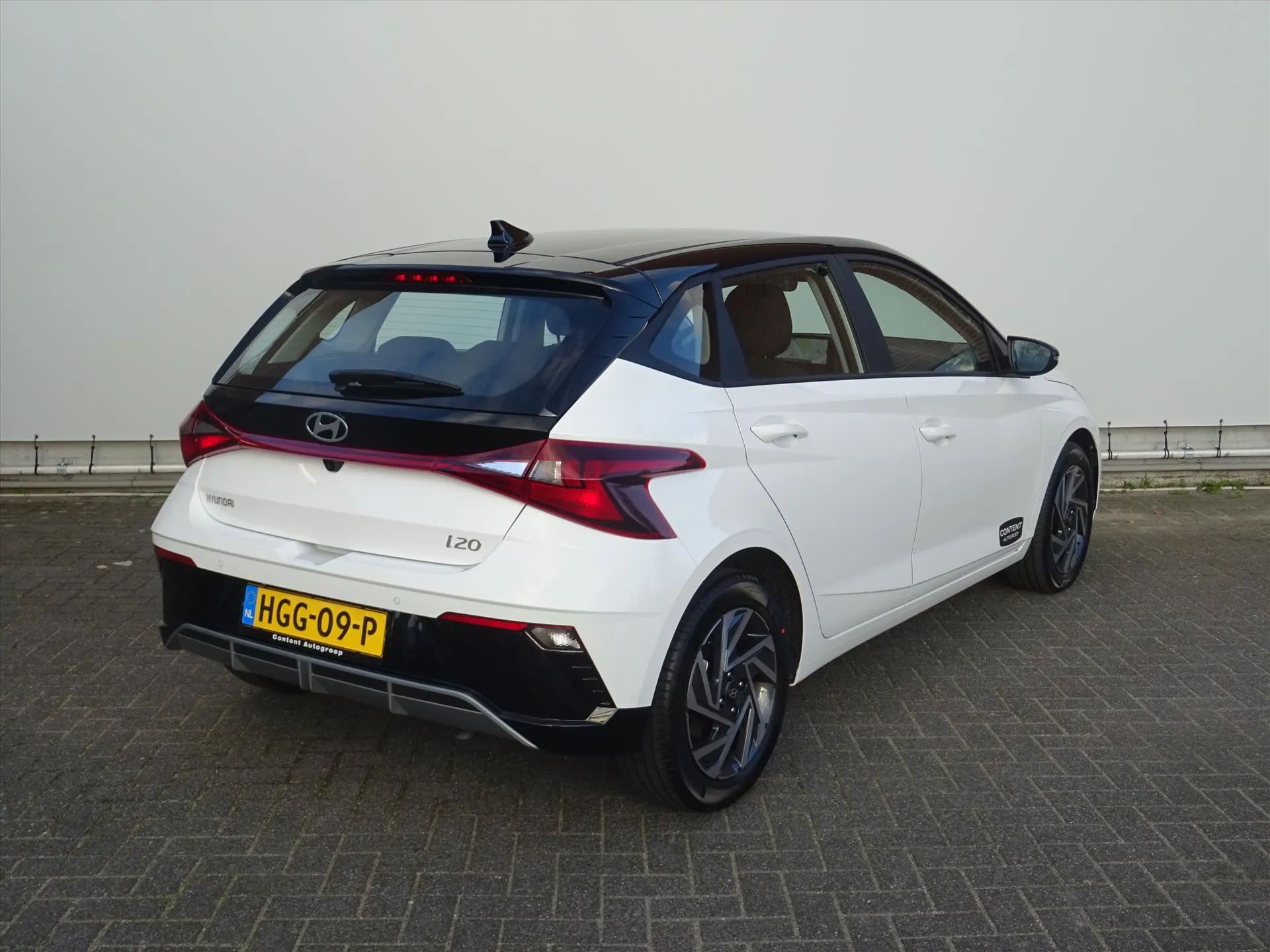Hyundai i20 met kenteken HGG-09-P – detailfoto