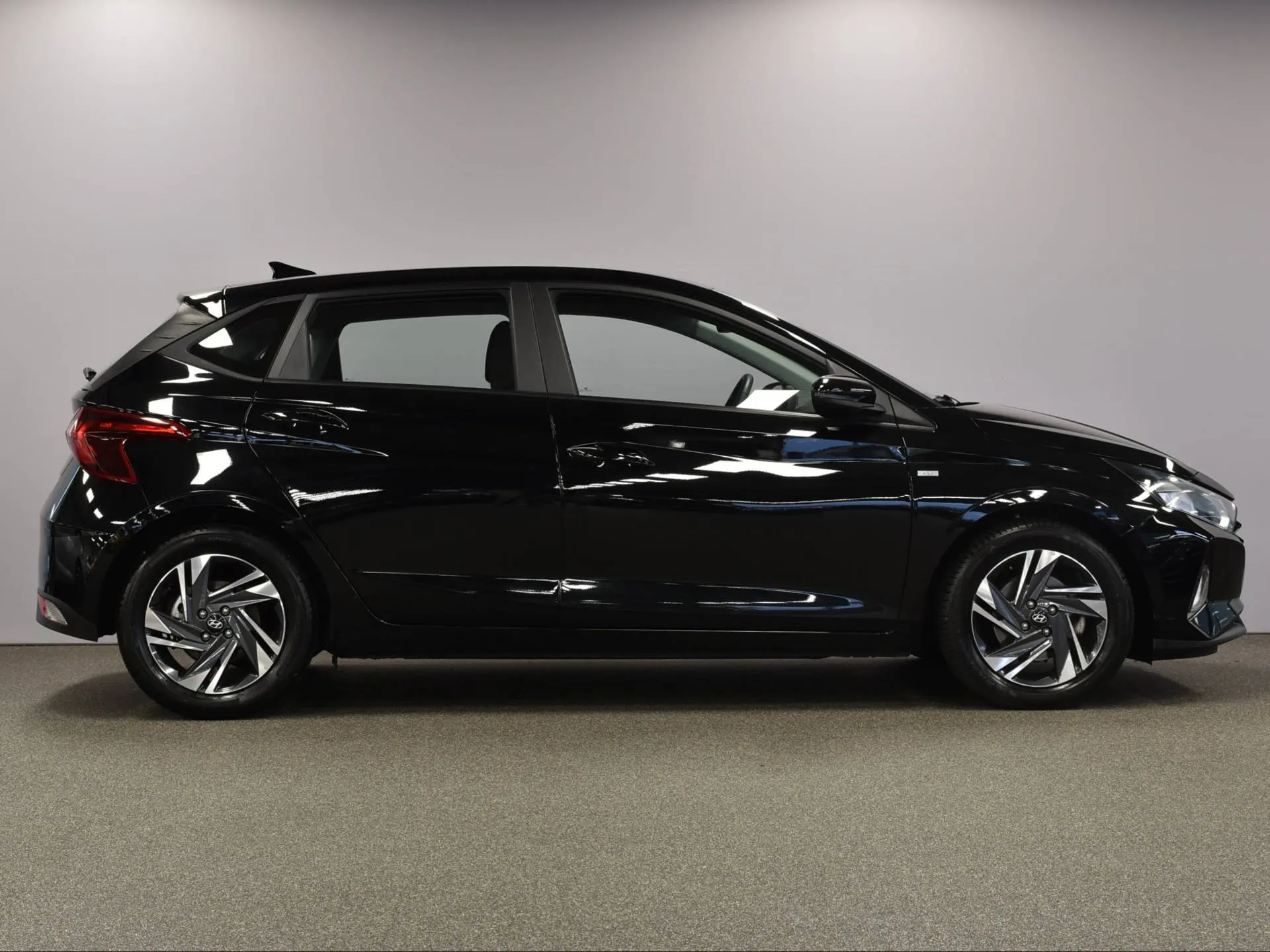 Hyundai i20 met kenteken S-081-JZ – dashboard