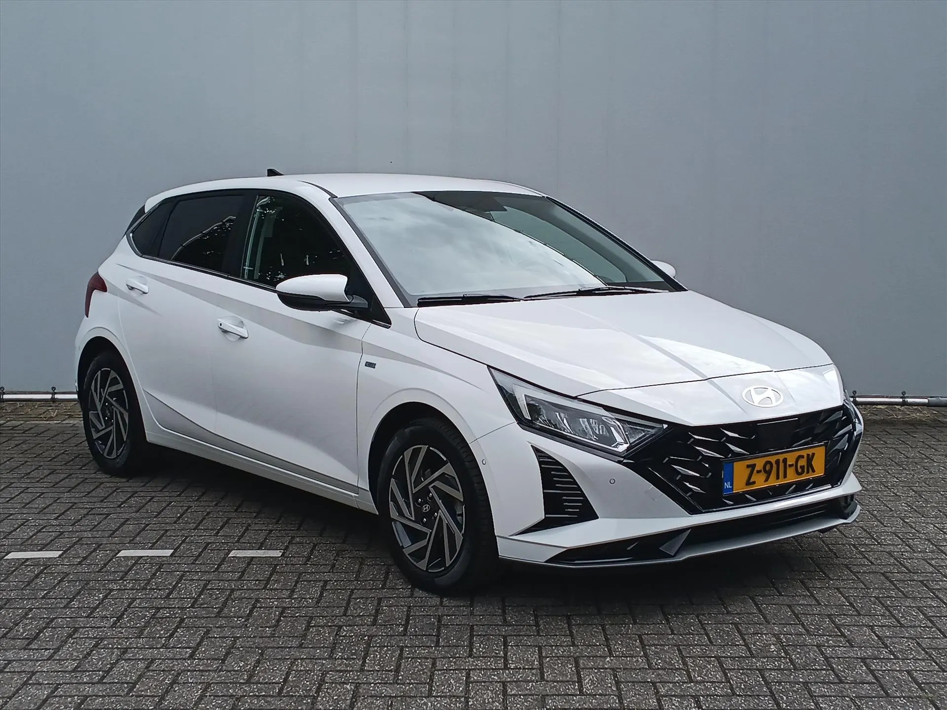 Hyundai i20 met kenteken Z-911-GK – interieur