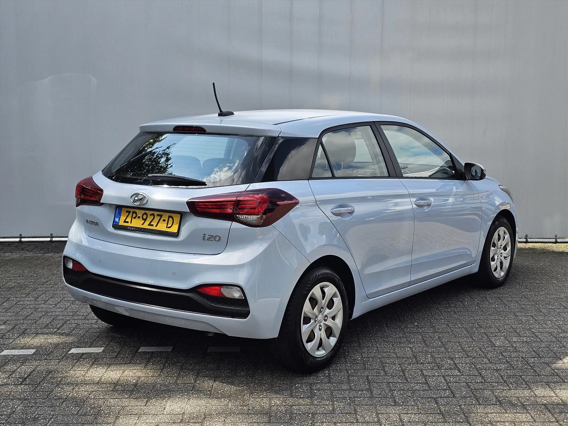Hyundai i20 met kenteken ZP-927-D – dashboard