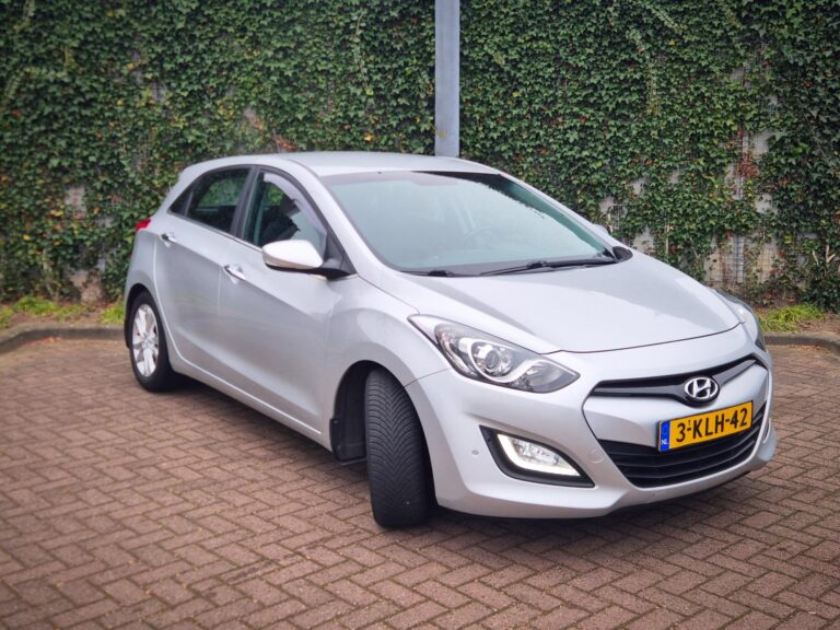 Hyundai i30 3KLH42 financial lease