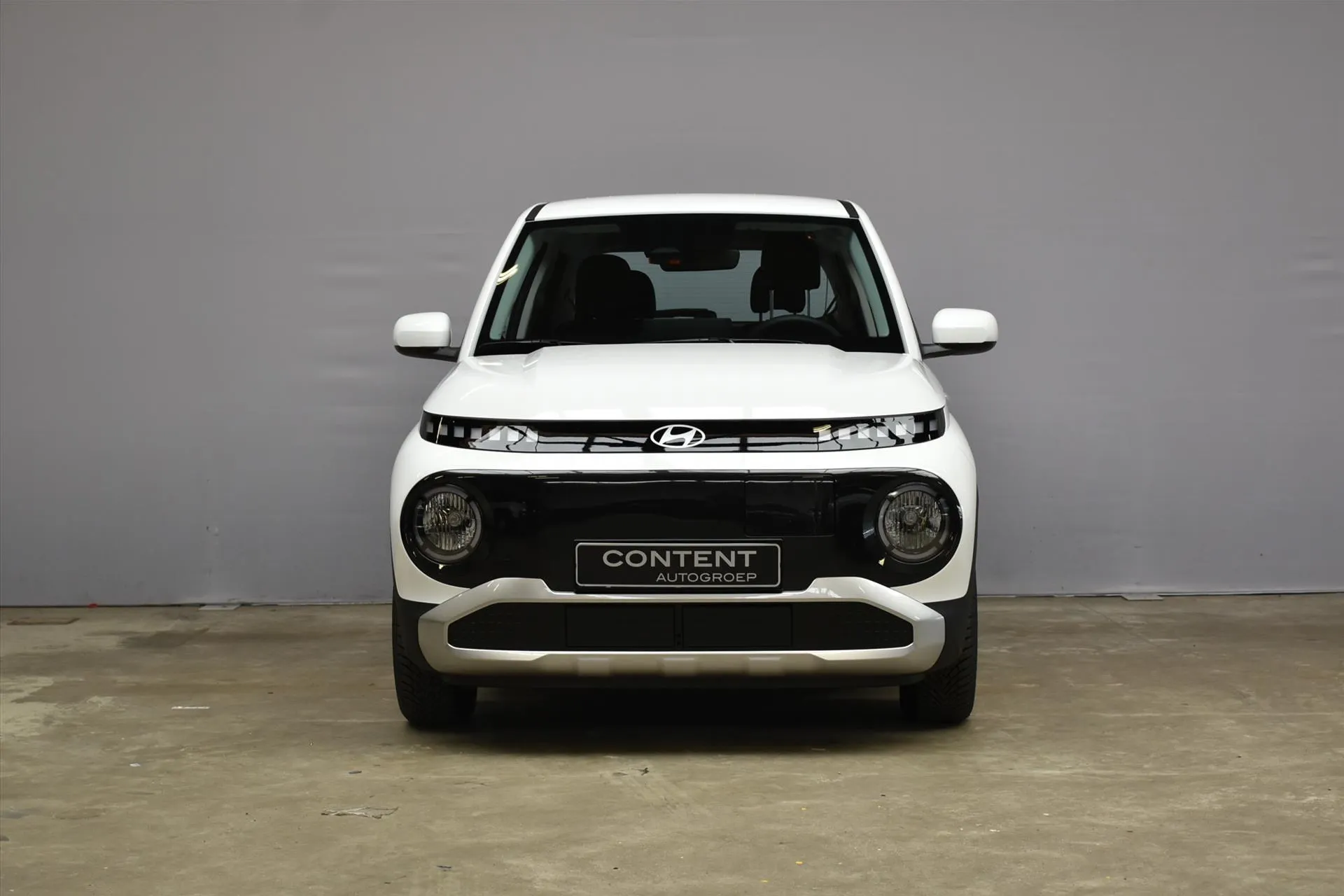 Hyundai Inster met kenteken 77532 – interieur