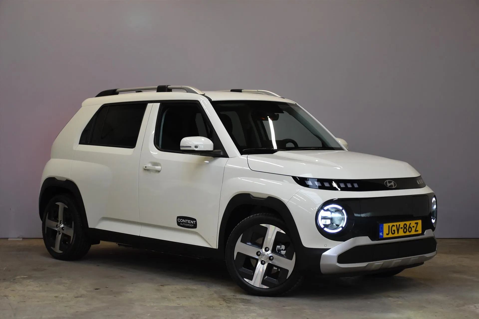 Hyundai Inster met kenteken JGV-86-Z – interieur