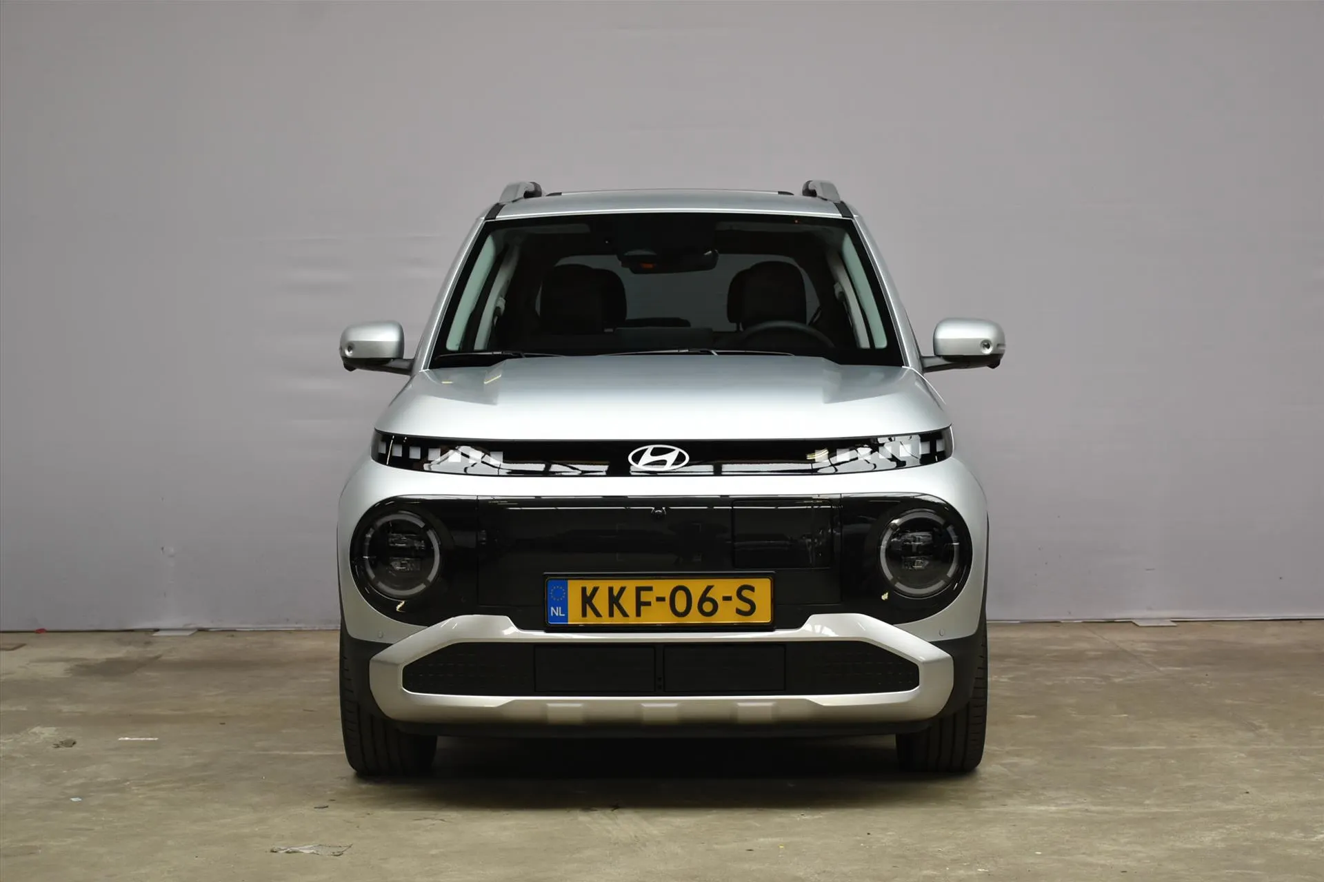 Hyundai Inster met kenteken KKF-06-S – interieur