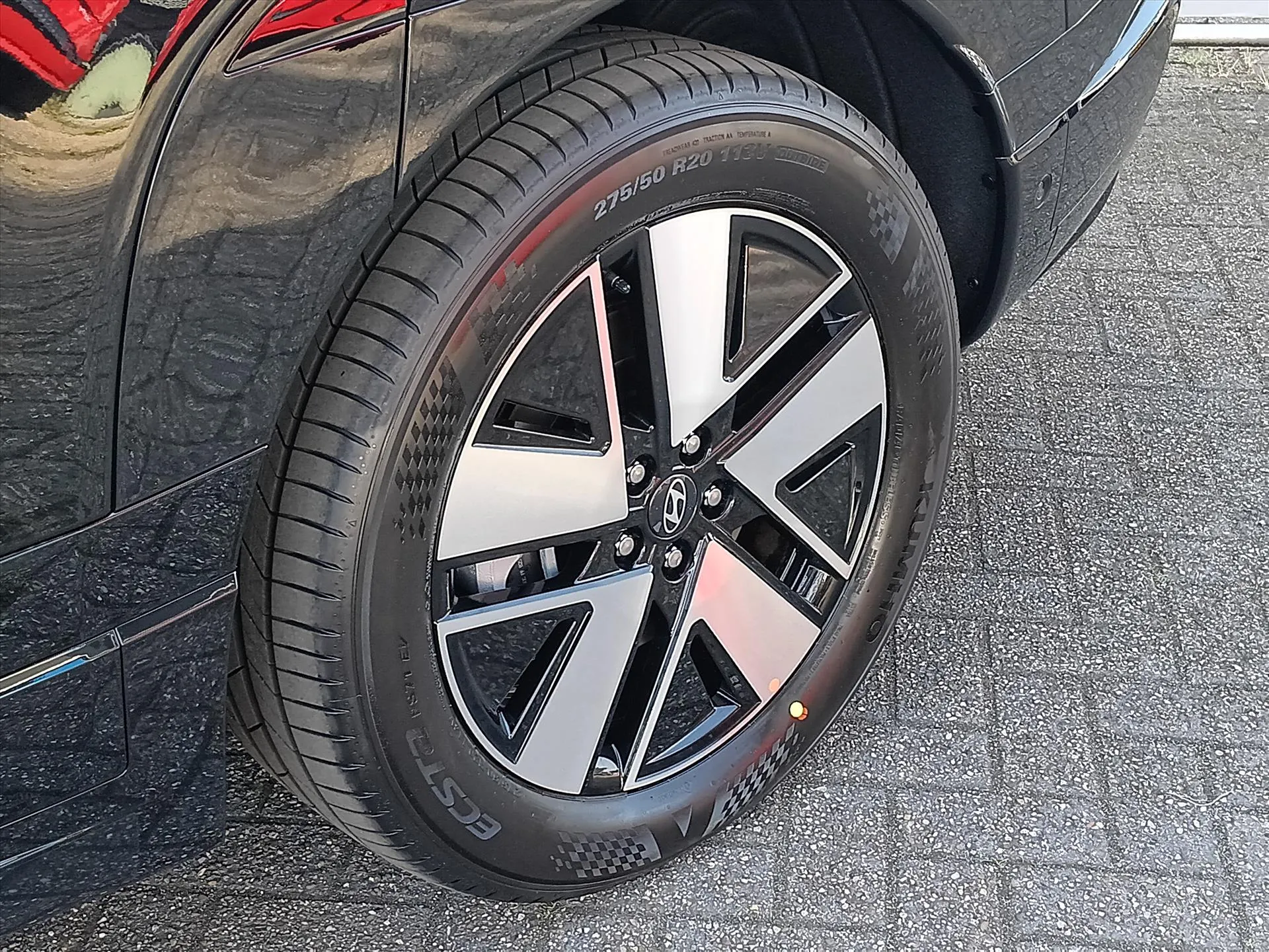 Hyundai IONIQ9 met kenteken 76906 – detailfoto