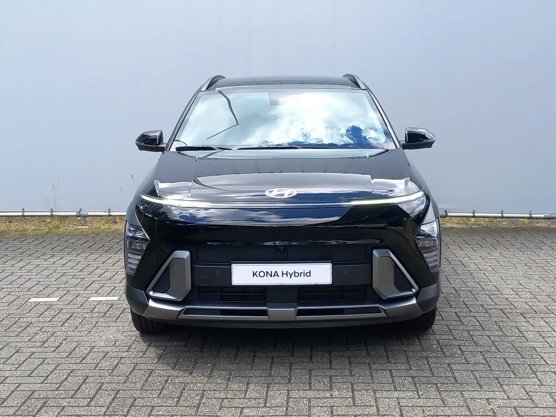Hyundai Kona met kenteken 73788 – achteraanzicht