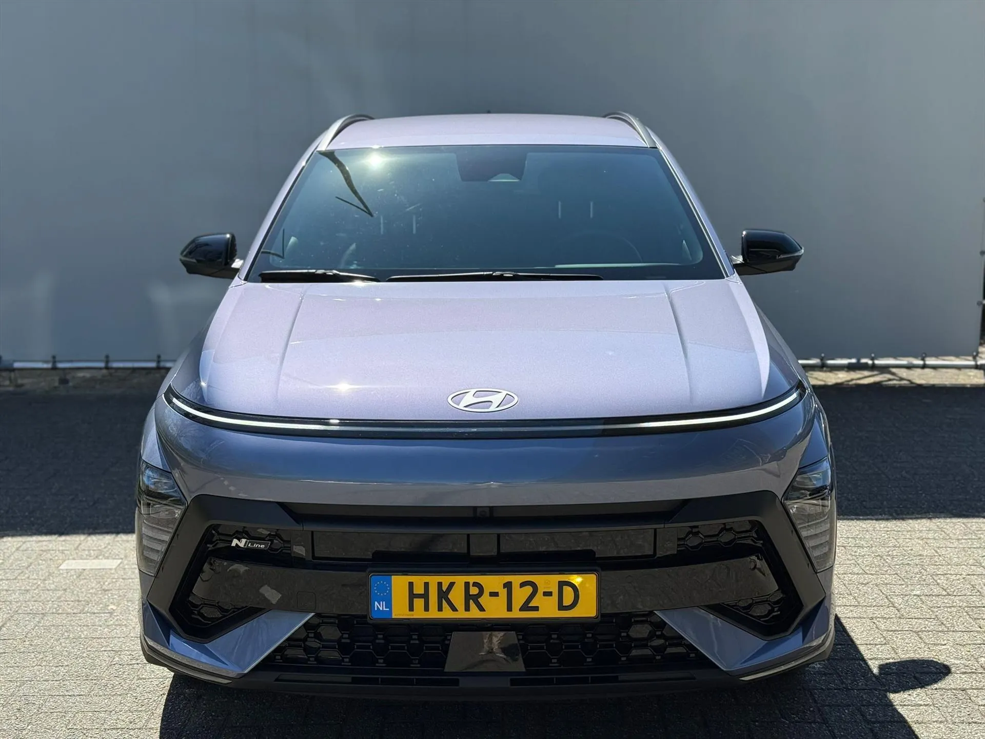Hyundai Kona met kenteken HKR-12-D – achteraanzicht