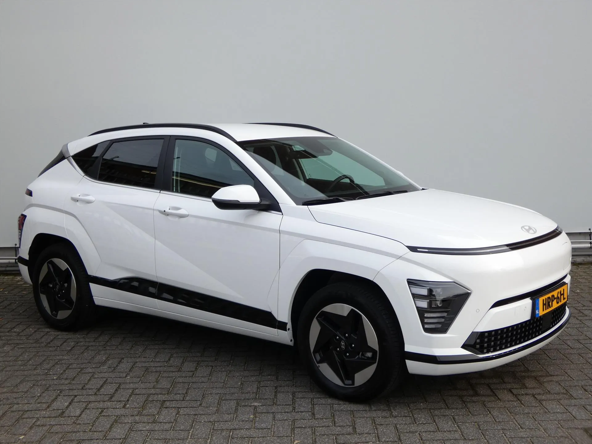 Hyundai Kona met kenteken HRP-61-L – interieur