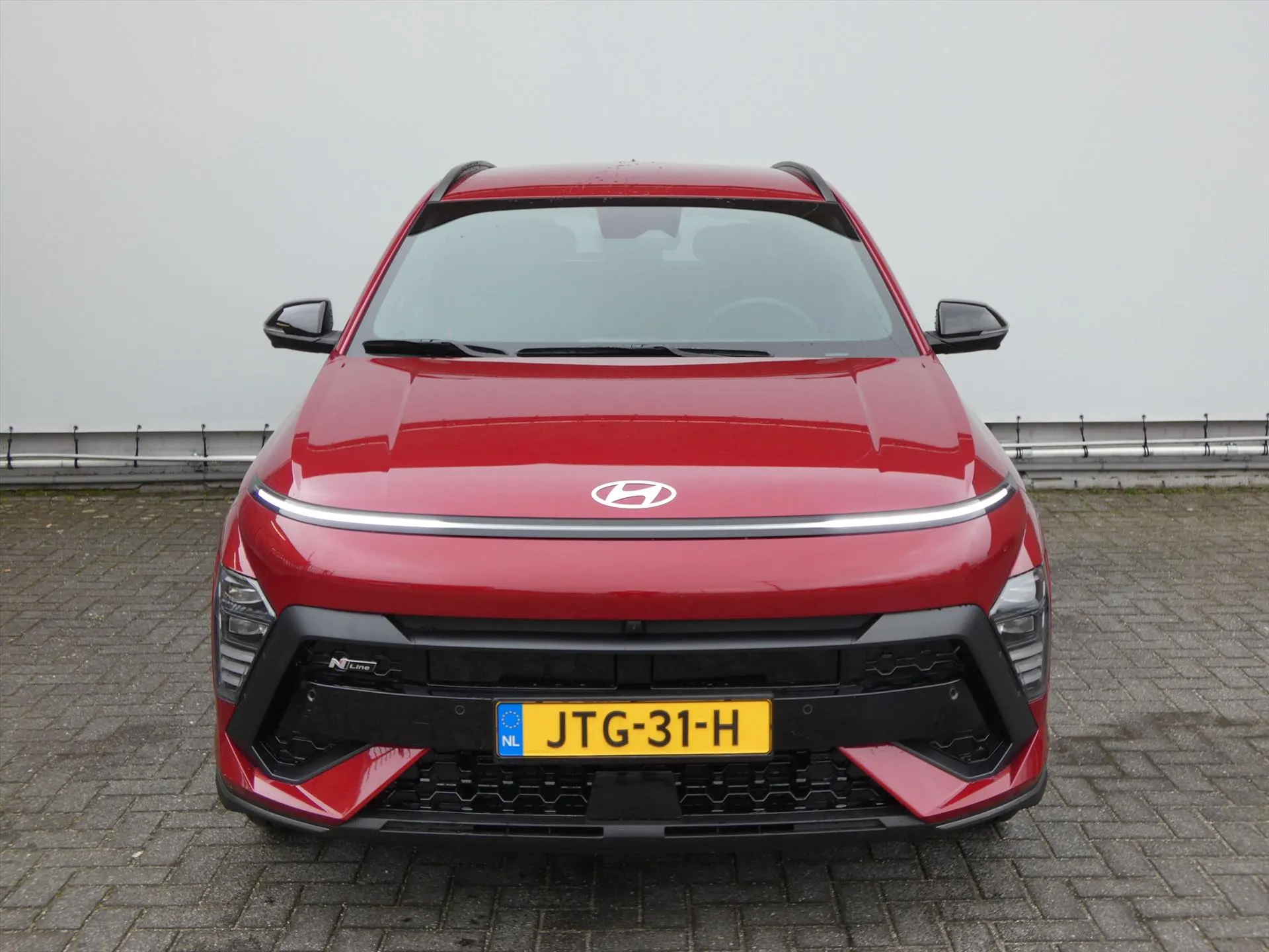 Hyundai Kona met kenteken JTG-31-H – achteraanzicht