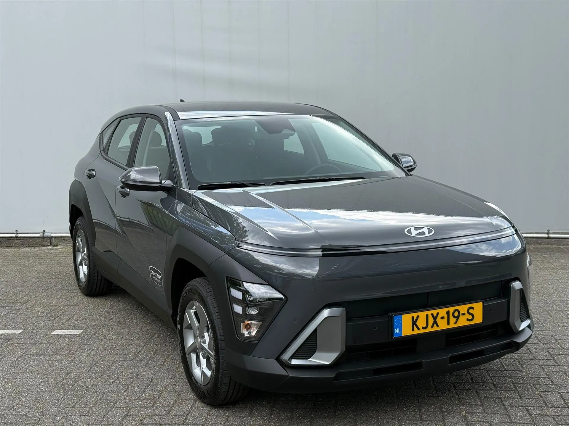 Hyundai Kona met kenteken KJX-19-S – interieur