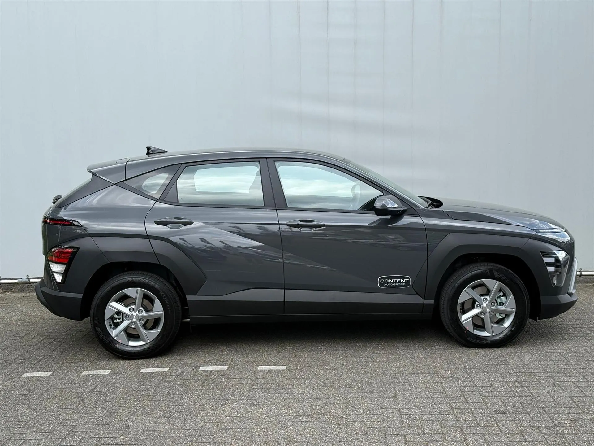 Hyundai Kona met kenteken KJX-19-S – dashboard