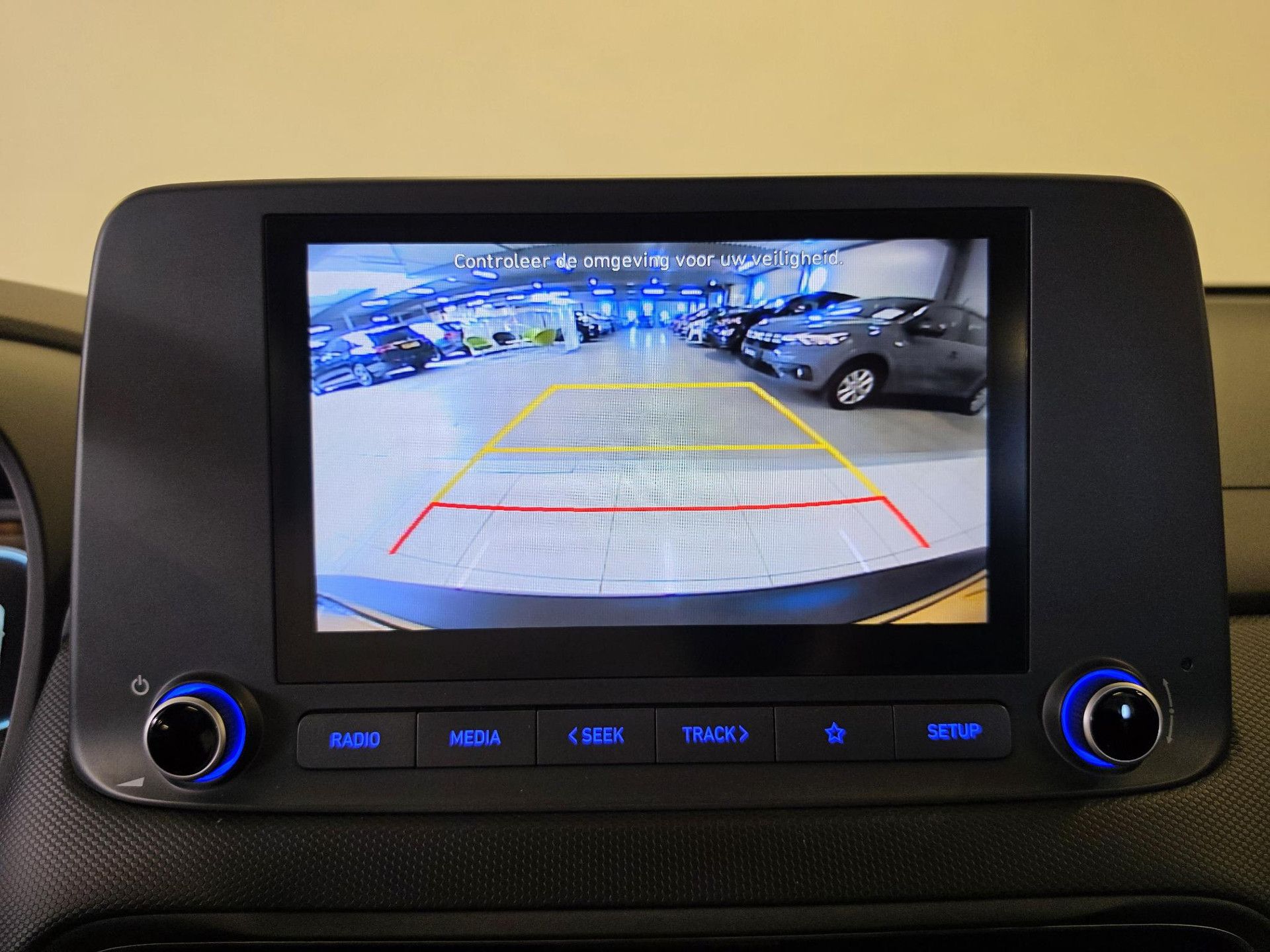 Hyundai Kona met kenteken S-712-XX – interieur