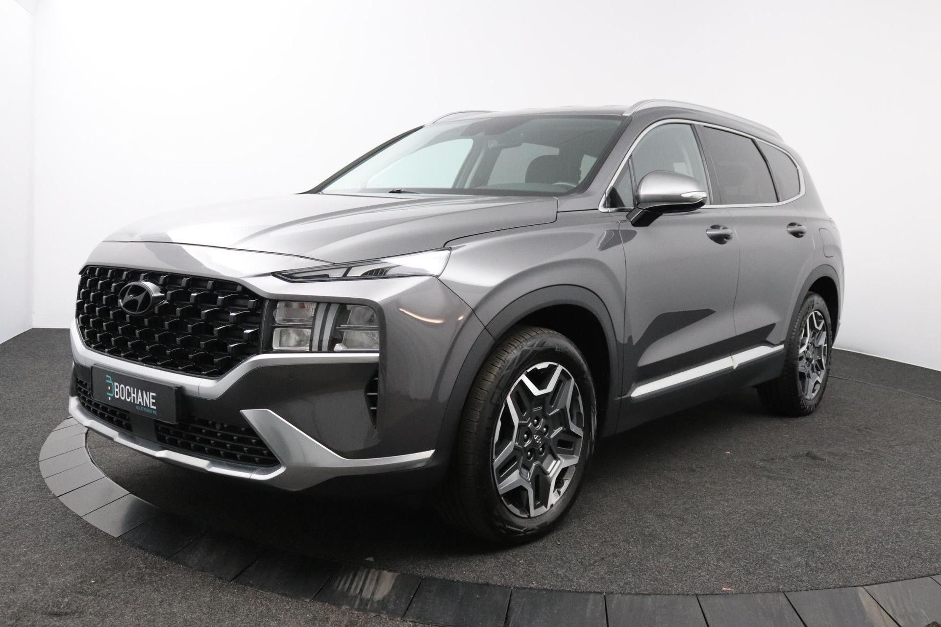 Hyundai SantaFe met kenteken P-240-TN – vooraanzicht