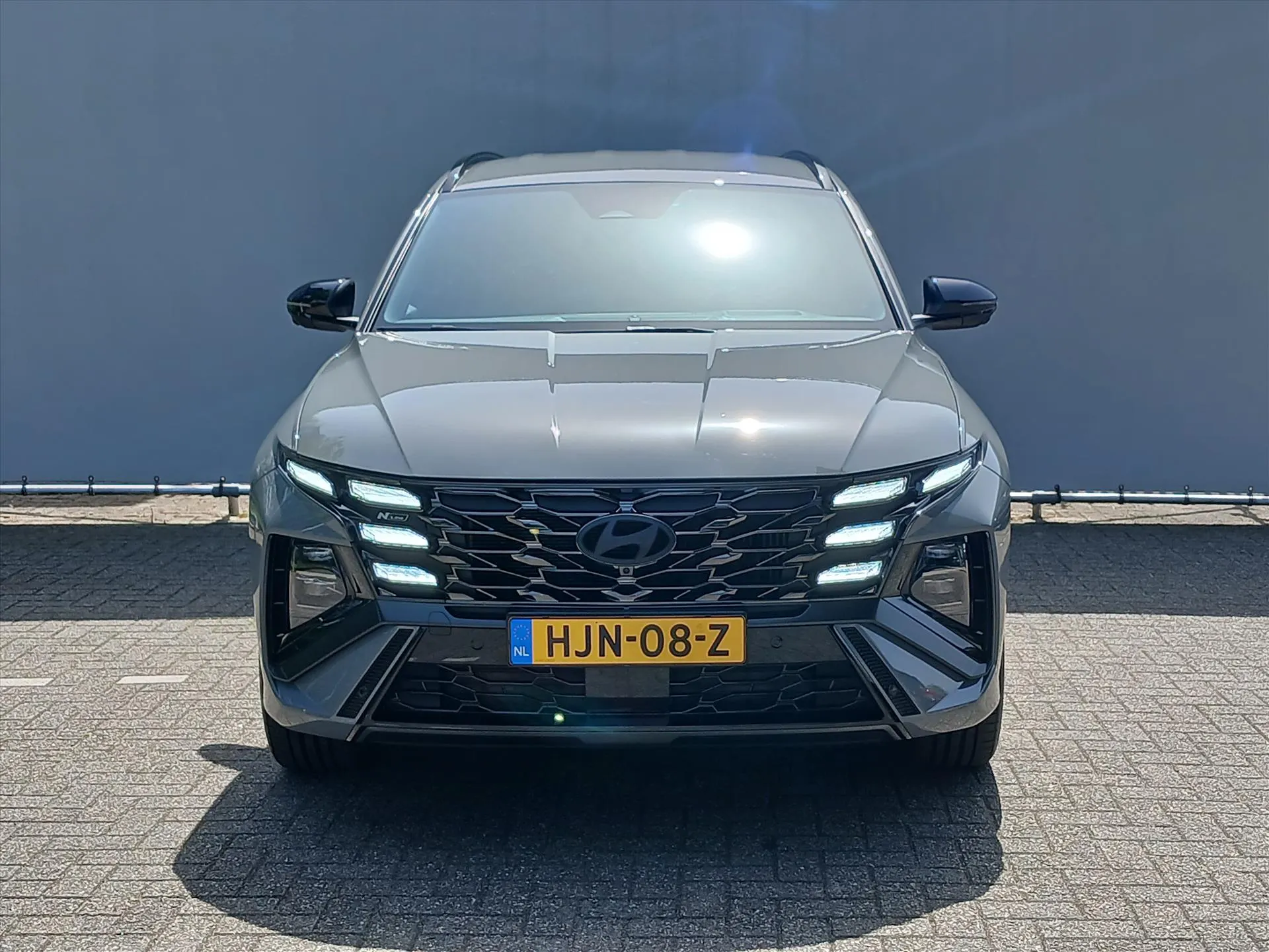 Hyundai Tucson met kenteken HJN-08-Z – achteraanzicht