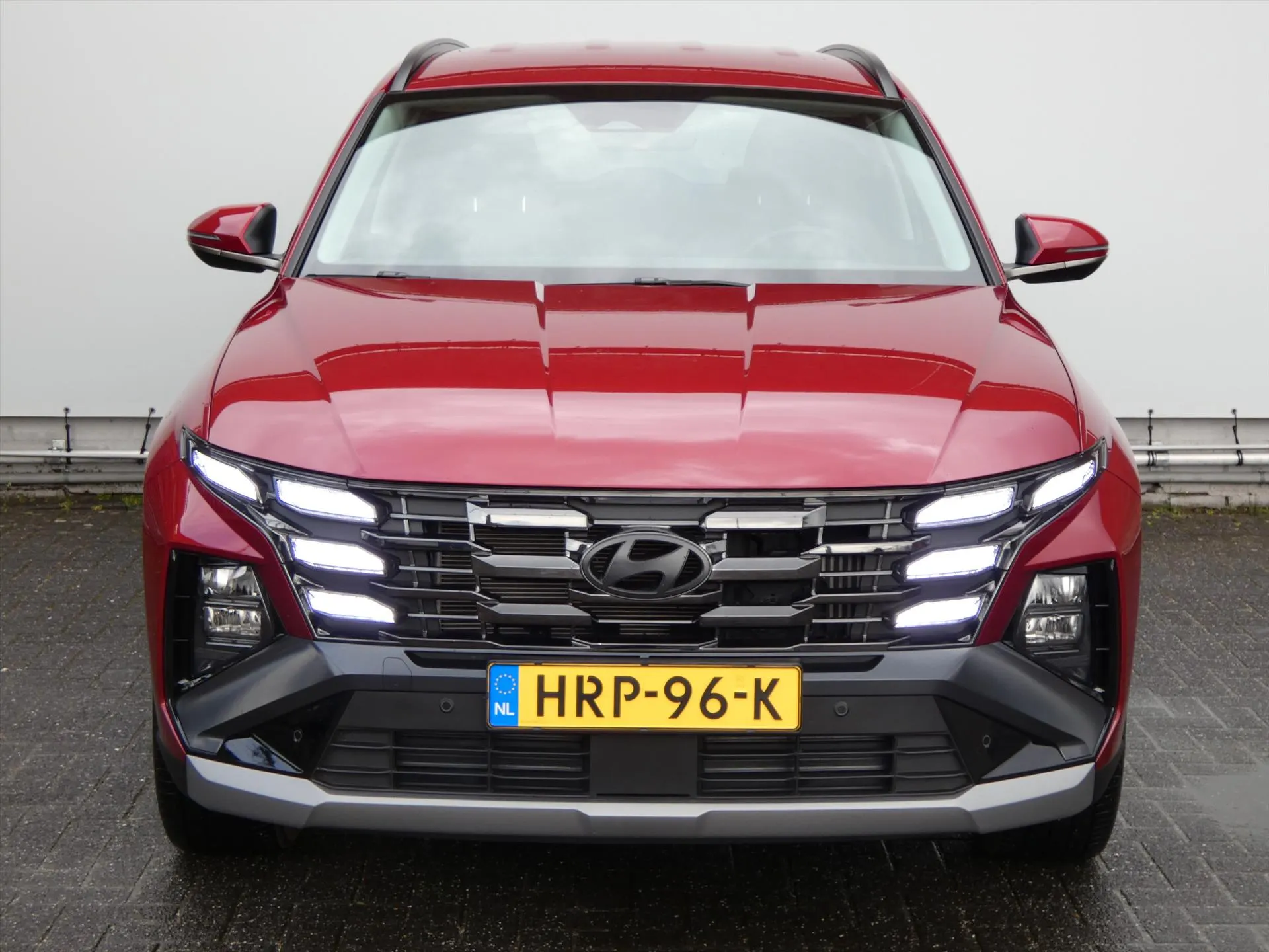 Hyundai Tucson met kenteken HRP-96-K – achteraanzicht