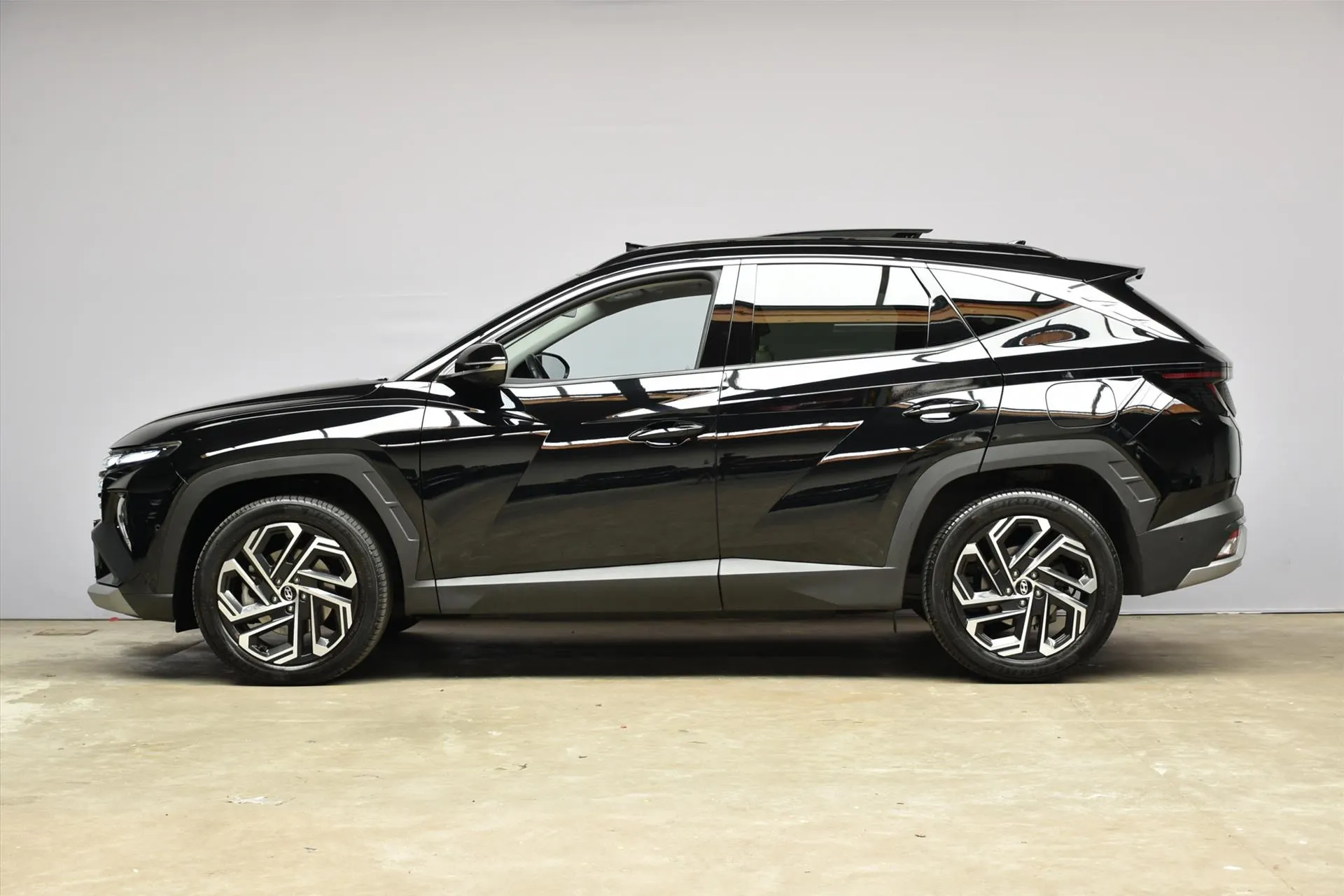 Hyundai Tucson met kenteken KLF-39-V – achteraanzicht