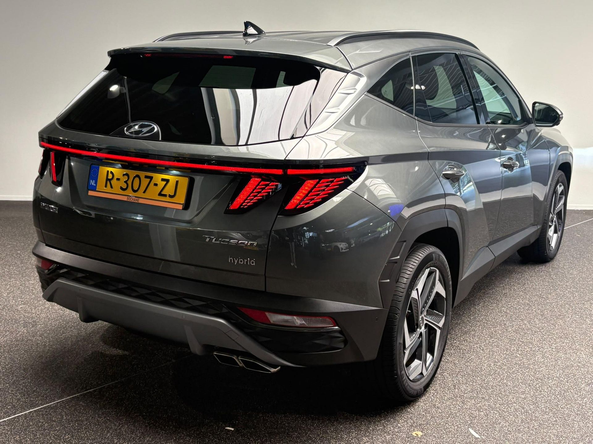 Hyundai Tucson met kenteken R-307-ZJ – achteraanzicht