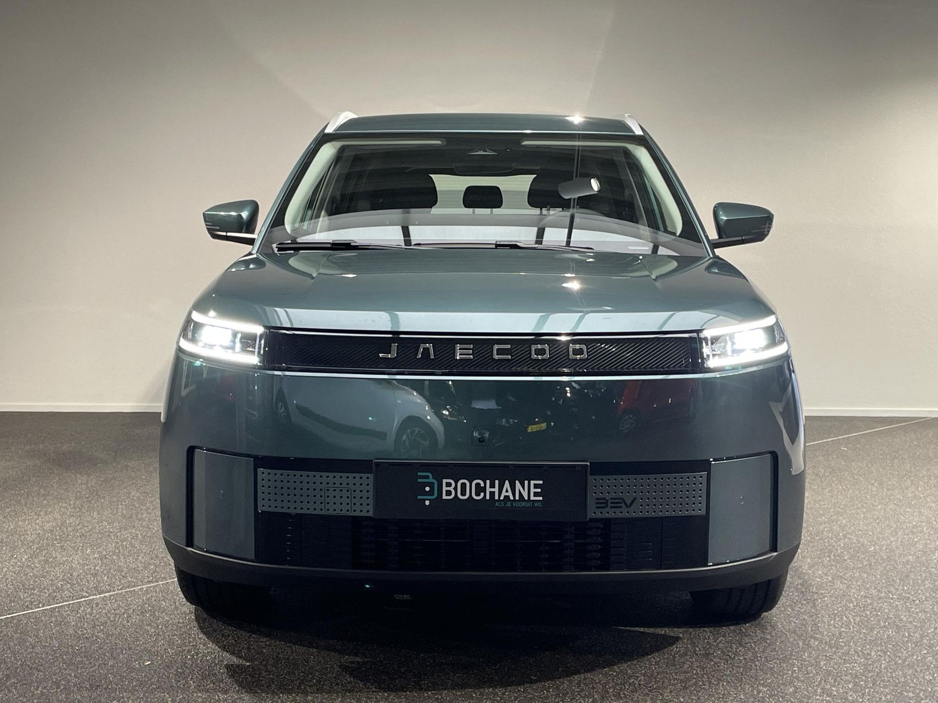 Jaecoo 5 met kenteken JVX-14-V – achteraanzicht
