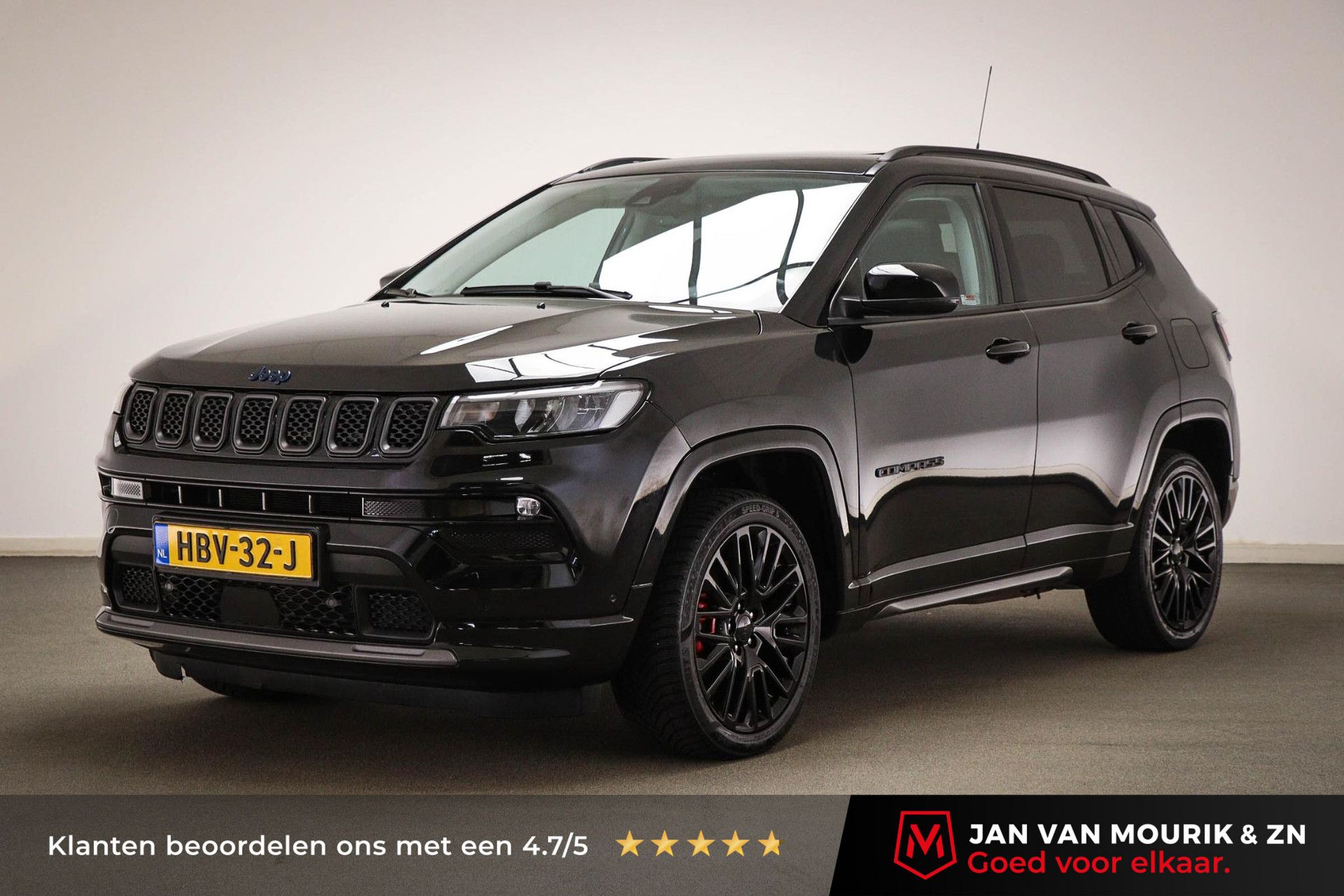 Jeep Compass met kenteken HBV-32-J – vooraanzicht