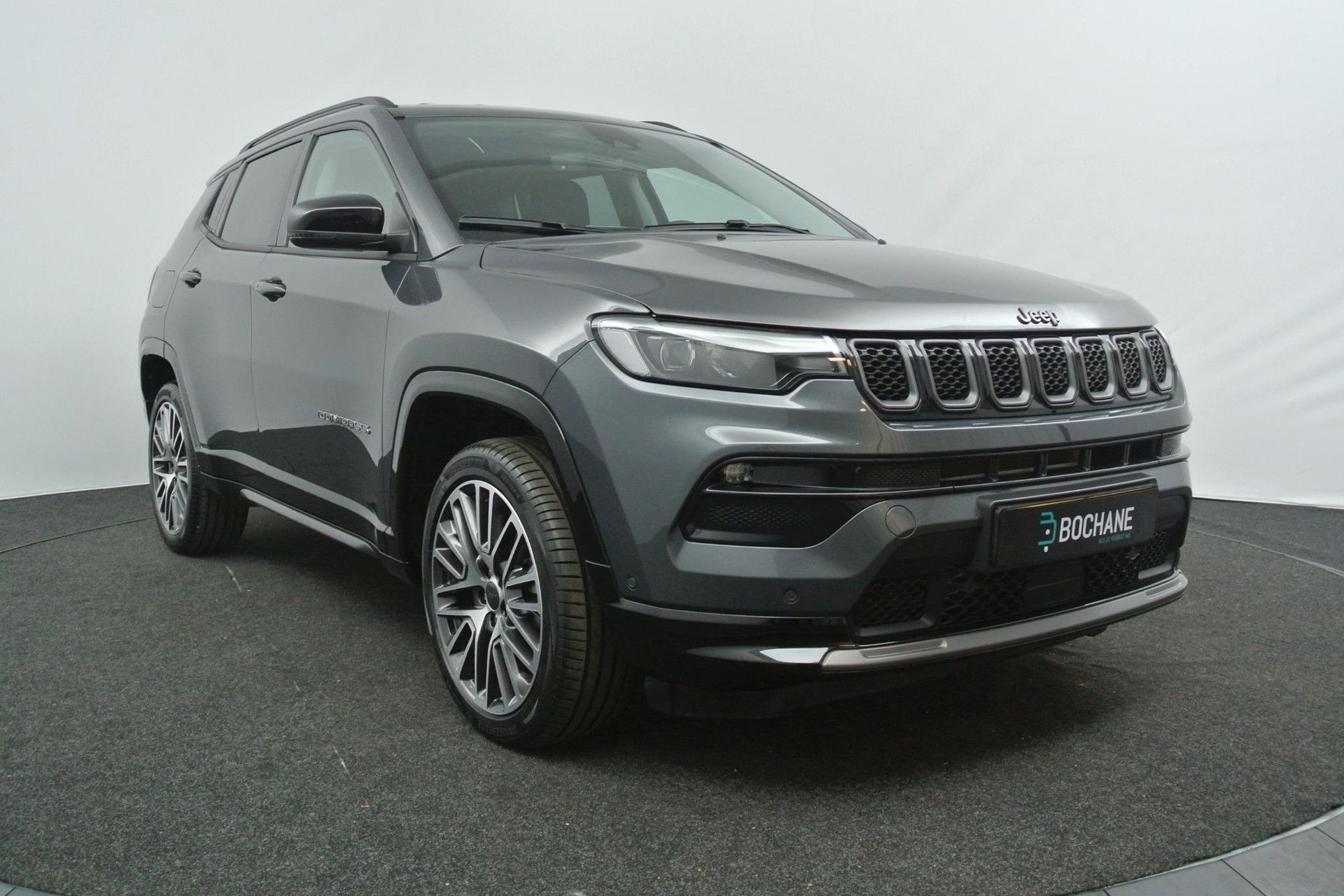 Jeep Compass met kenteken KJS-90-N – detailfoto
