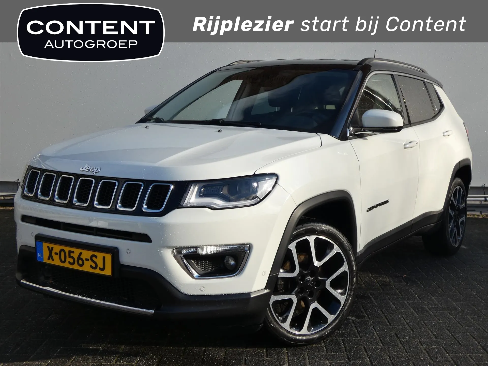 Jeep Compass met kenteken X-056-SJ – vooraanzicht