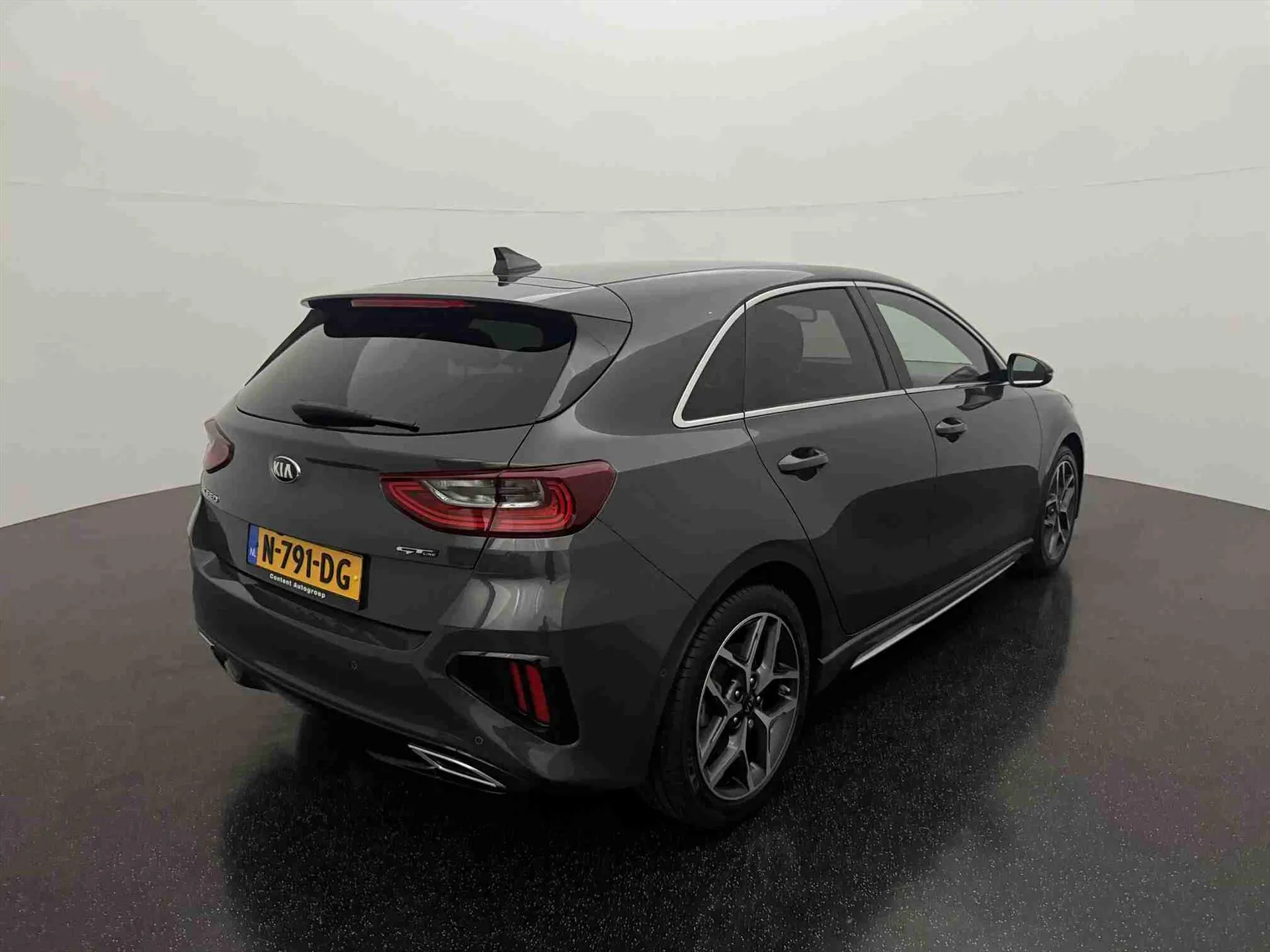 Kia Ceed met kenteken N-791-DG – achteraanzicht