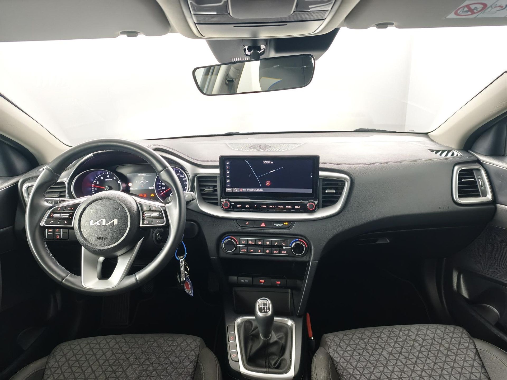 Kia CeedSportswagon met kenteken GBF-02-X – interieur