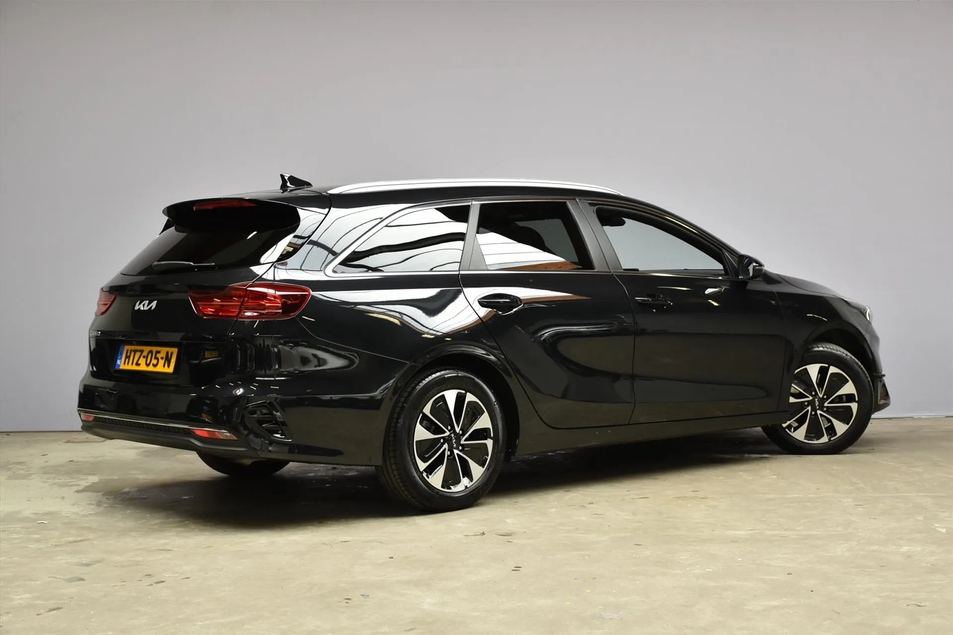 Kia CeedSportswagon met kenteken HTZ-05-N – detailfoto