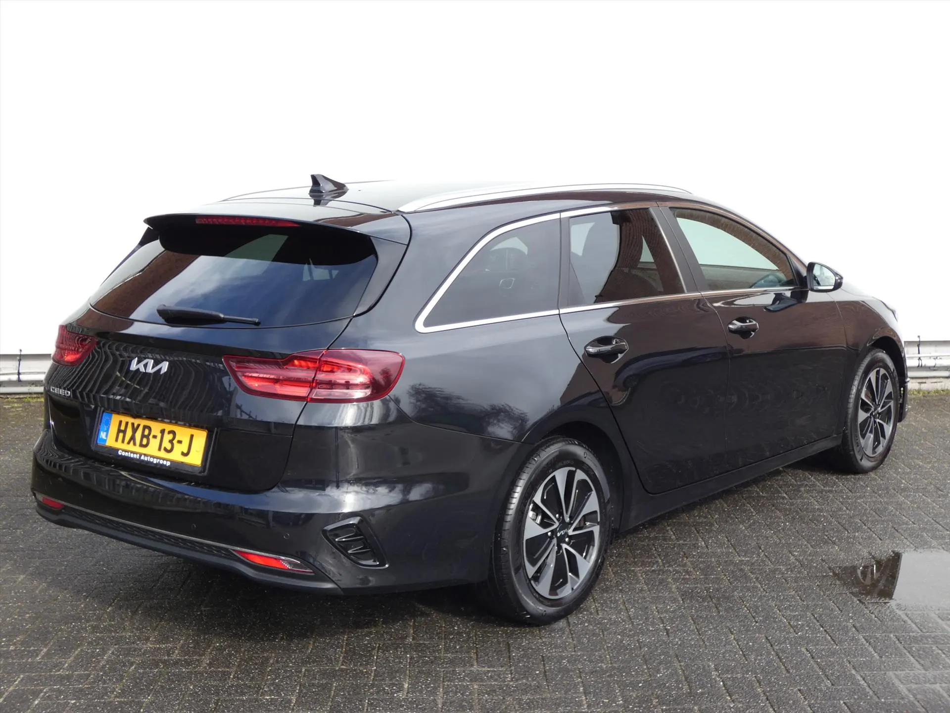 Kia CeedSportswagon met kenteken HXB-13-J – detailfoto