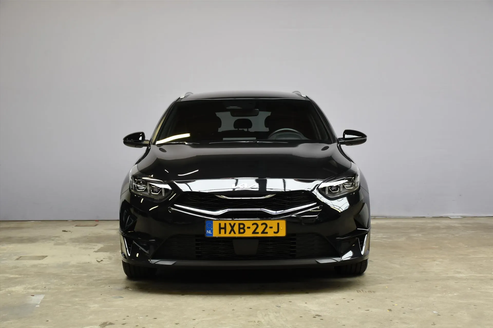 Kia CeedSportswagon met kenteken HXB-22-J – interieur