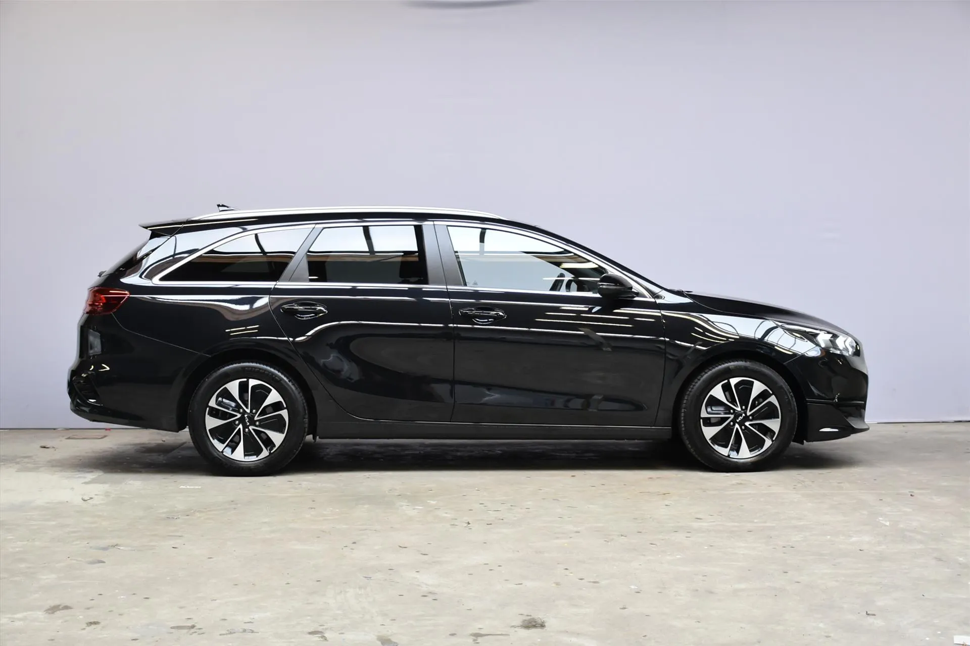 Kia CeedSportswagon met kenteken HXB-22-J – detailfoto