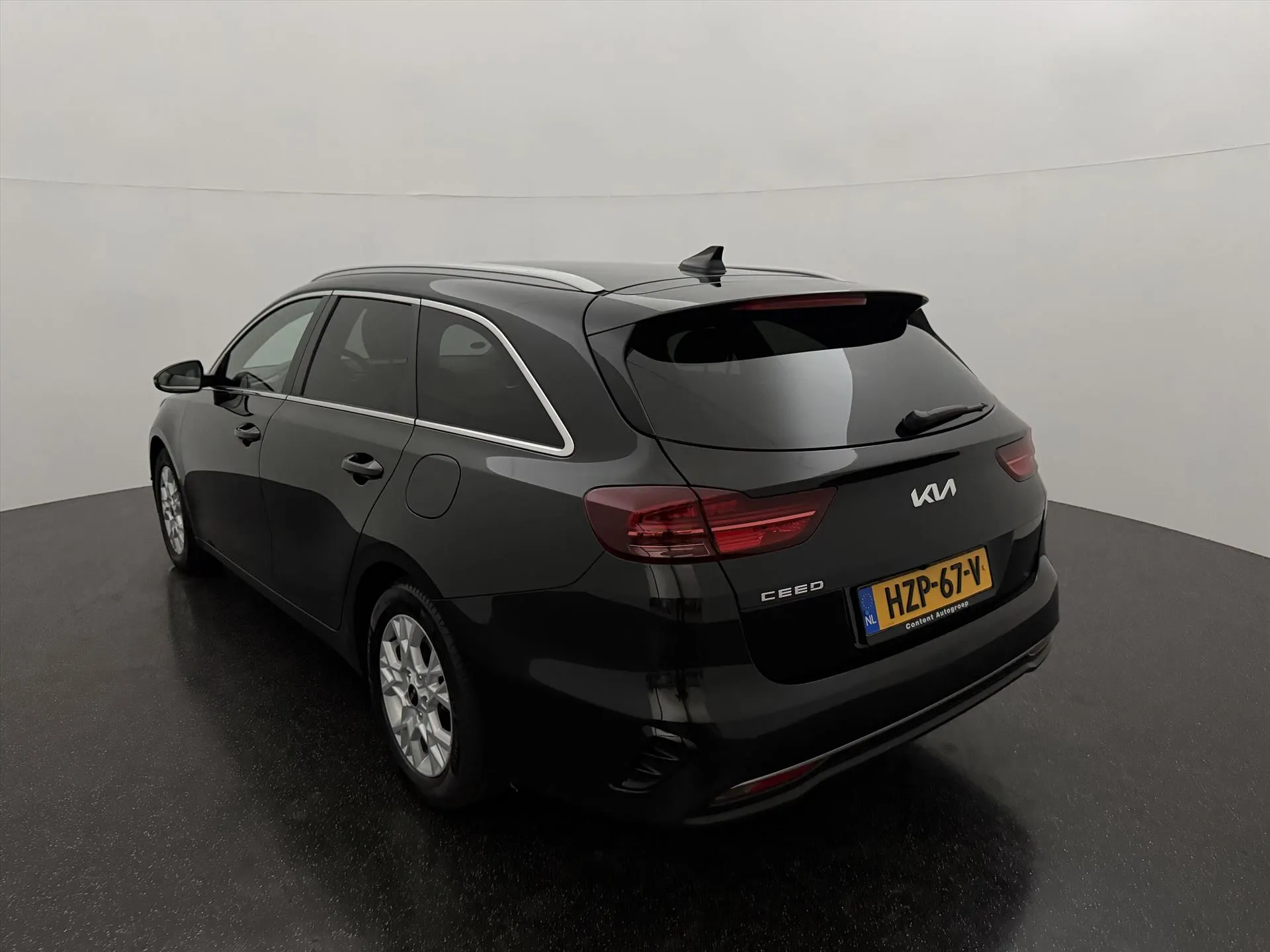 Kia CeedSportswagon met kenteken HZP-67-V – dashboard