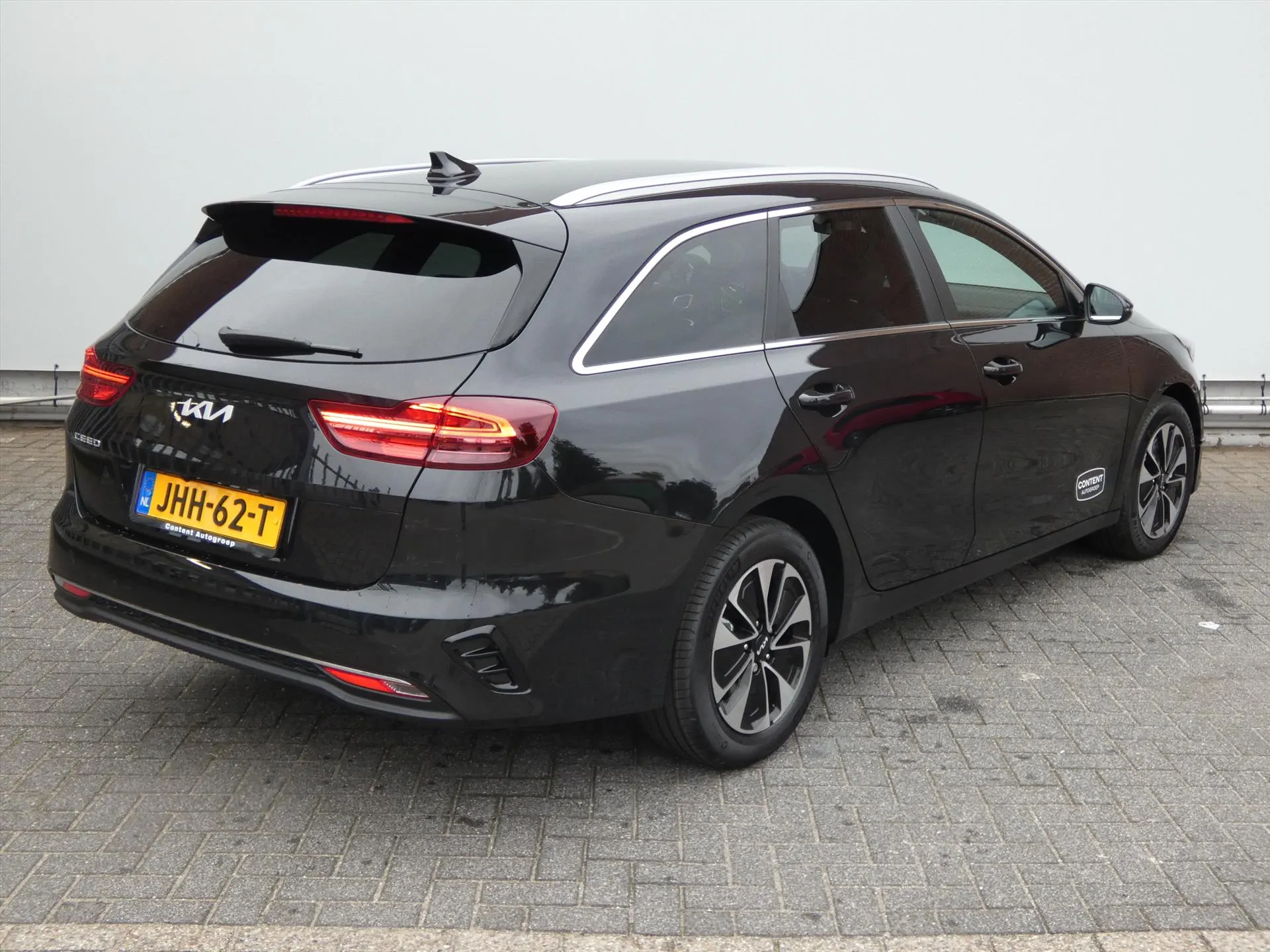 Kia CeedSportswagon met kenteken JHH-62-T – dashboard