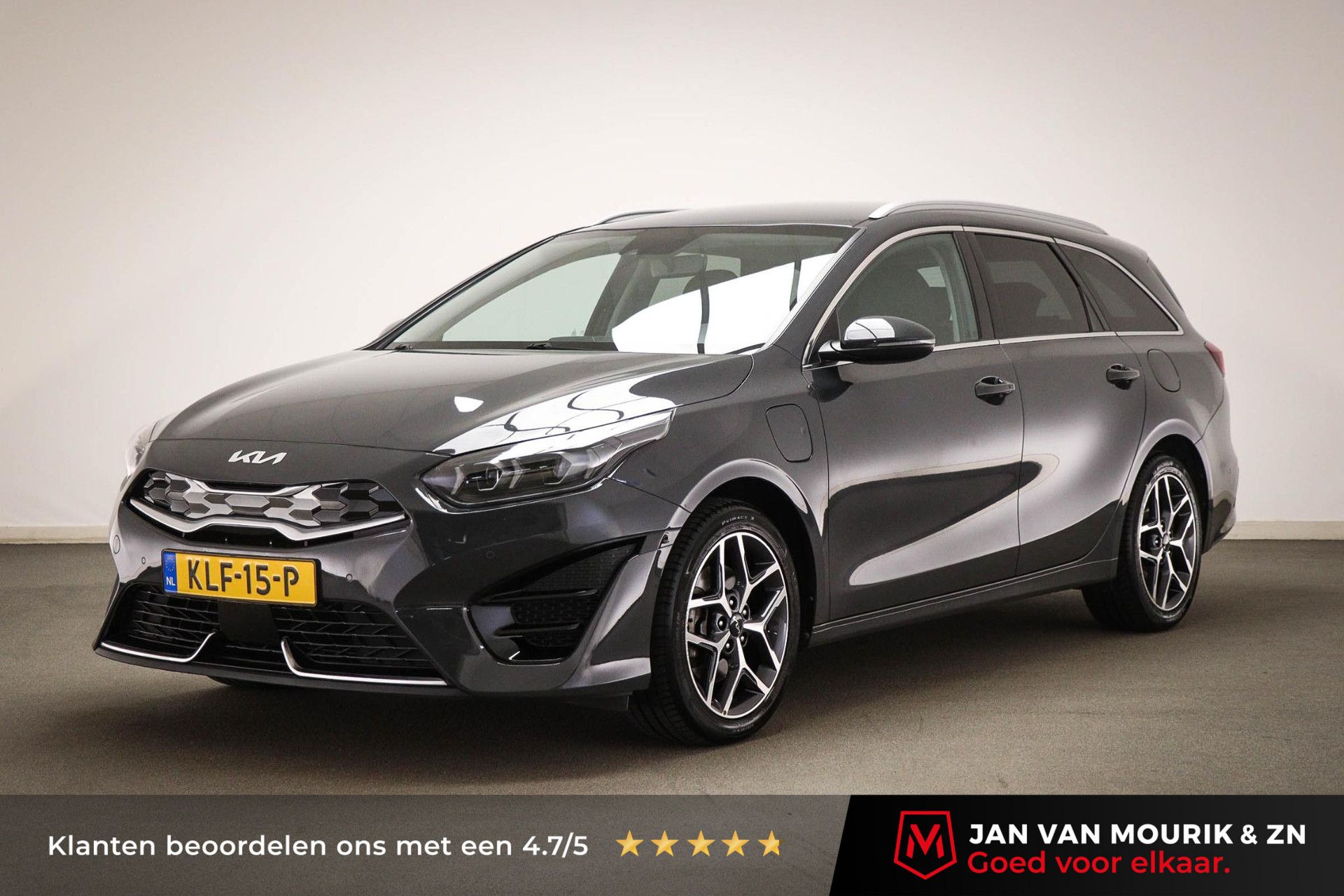 Kia CeedSportswagon met kenteken KLF-15-P – vooraanzicht